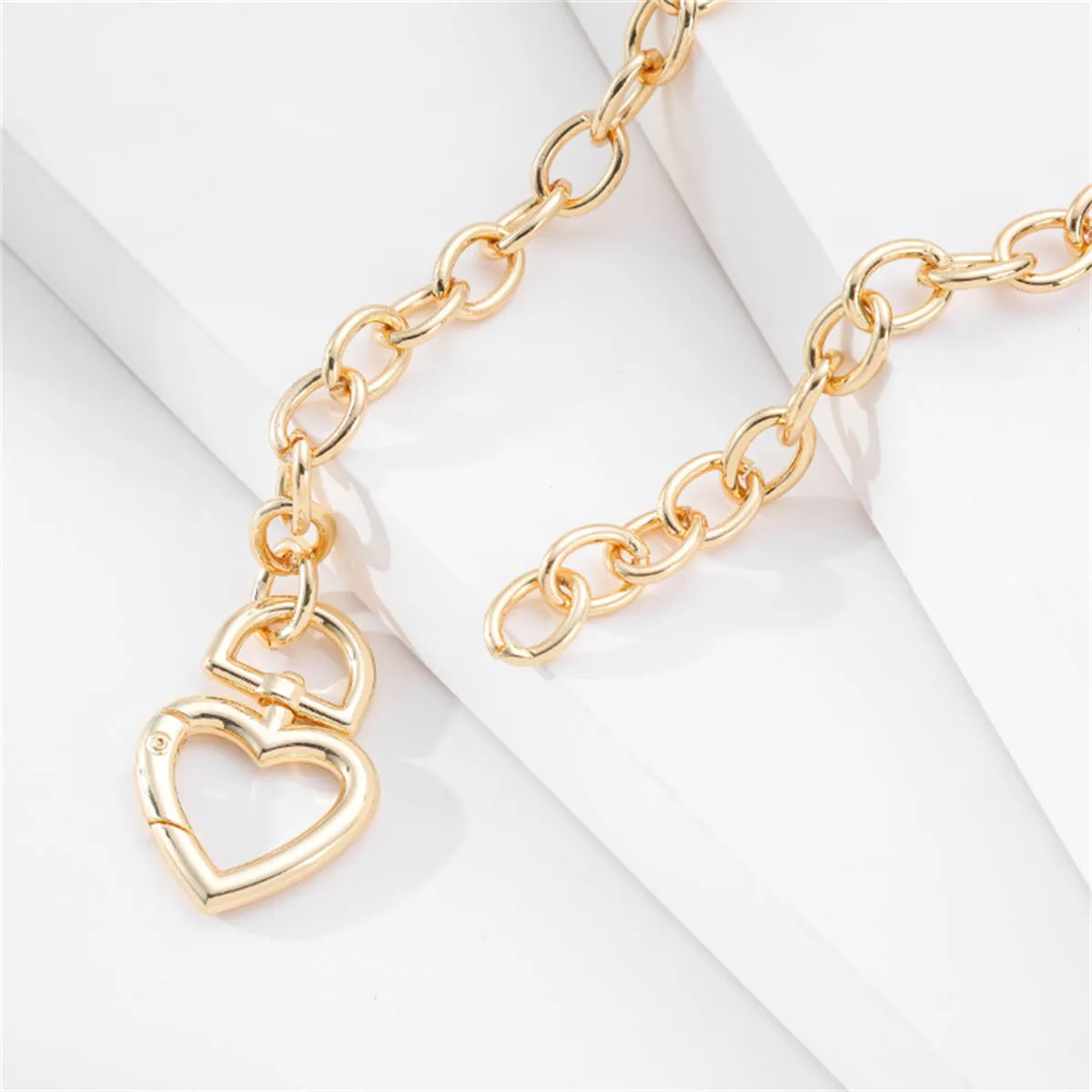 18K Gold-Plated Heart Chunky Cable Chain Pendant Necklace