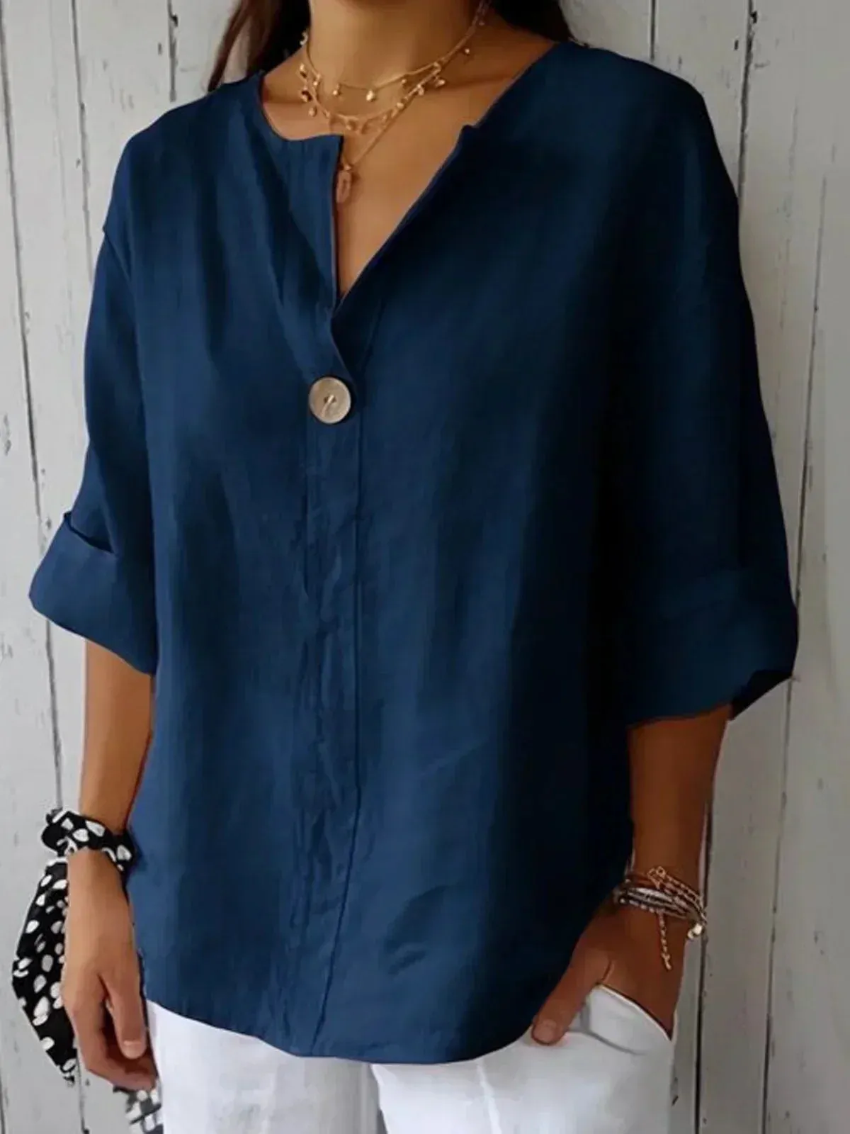 Ariana® | Chic and comfortable blouse