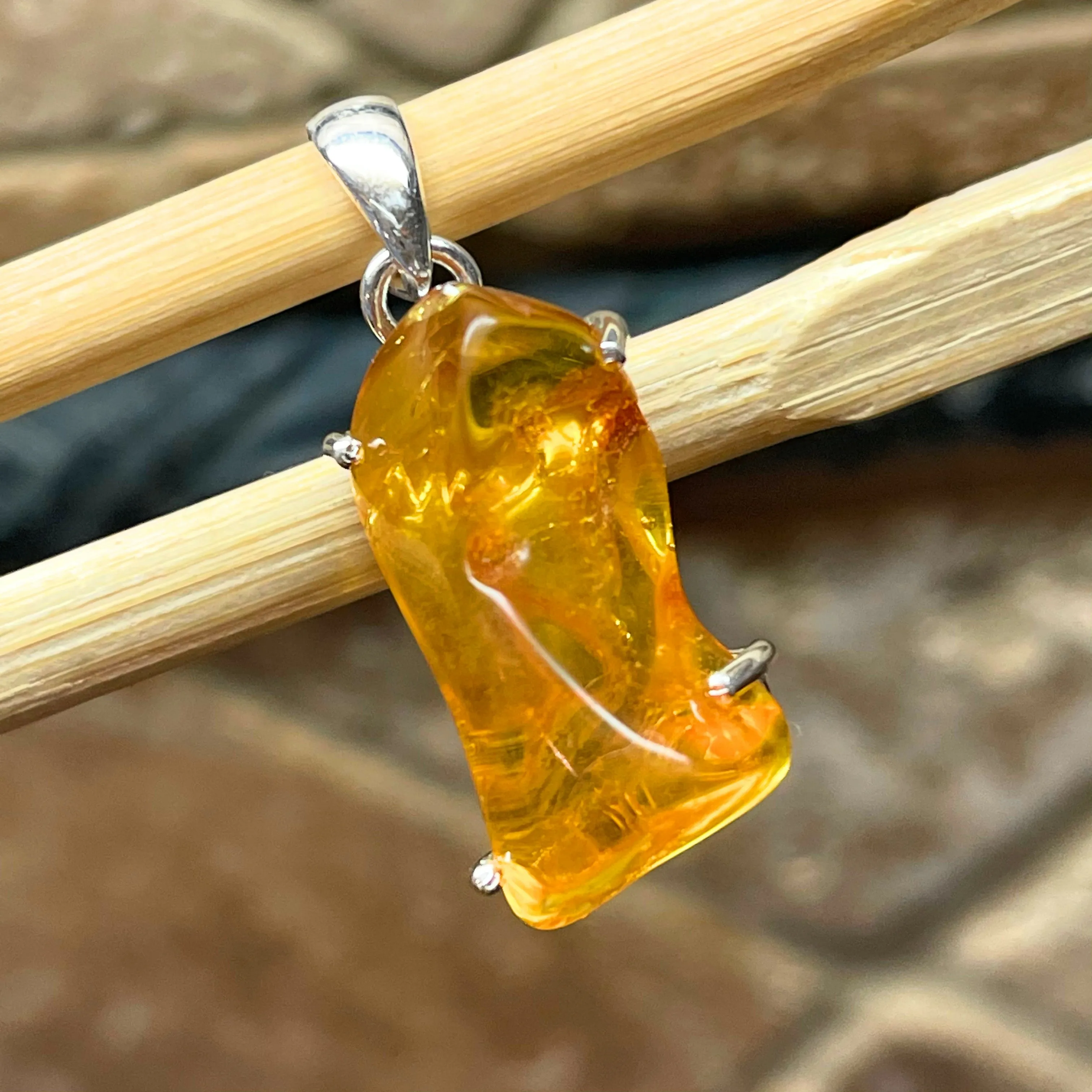 Beautiful Baltic Amber 925 Solid Sterling Silver Pendant 30mm