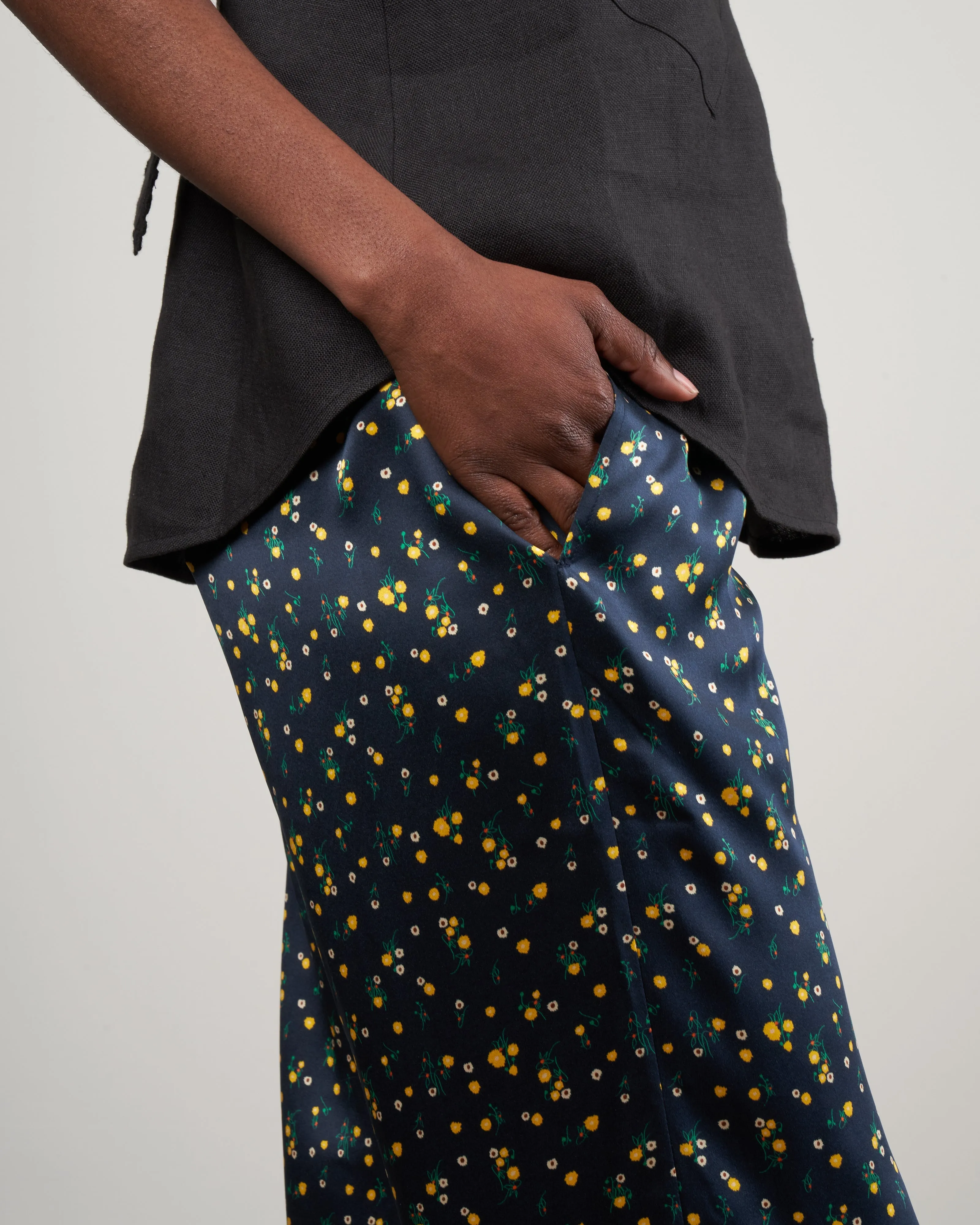 bella relaxed pant - ditsy floral