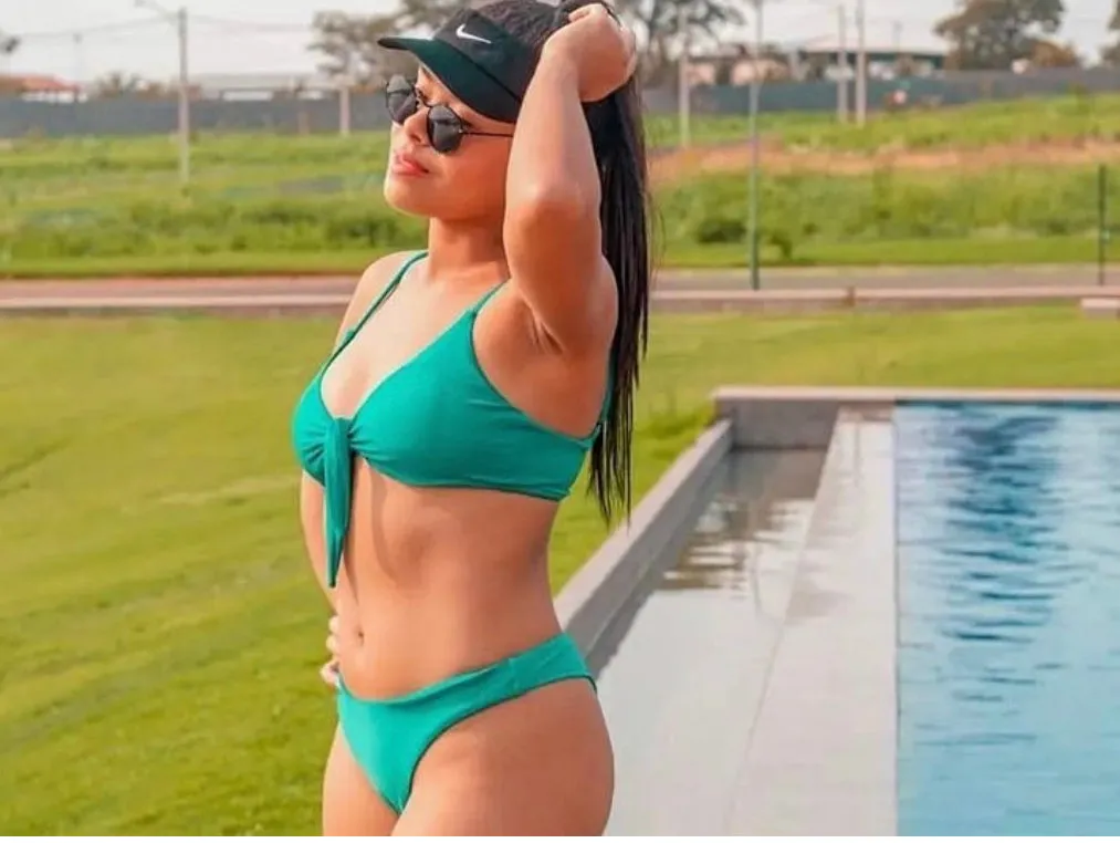 Bikini Knot
