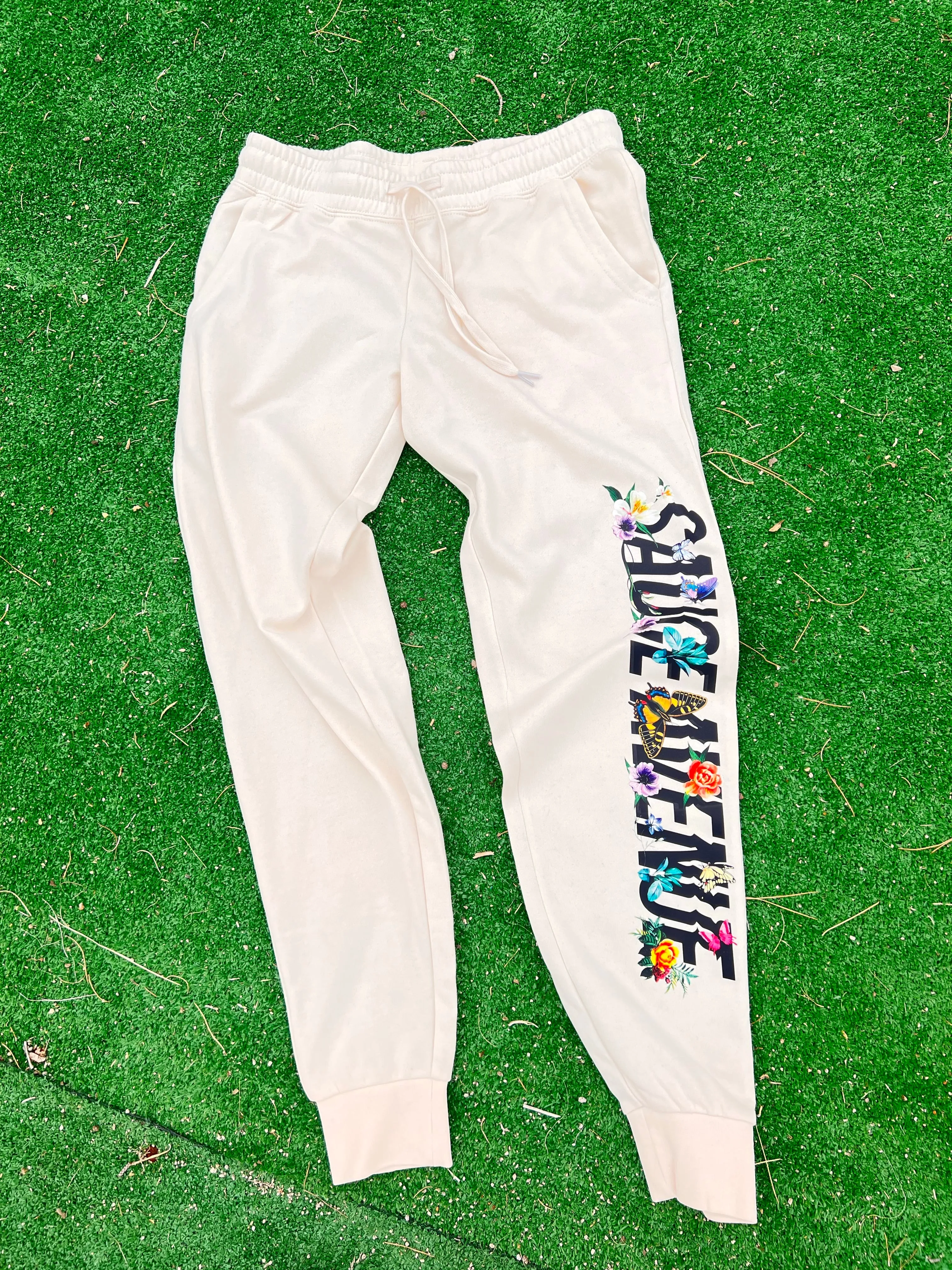 Black SA Flowers & Butterflies (Vertical) | Women's Off White Joggers