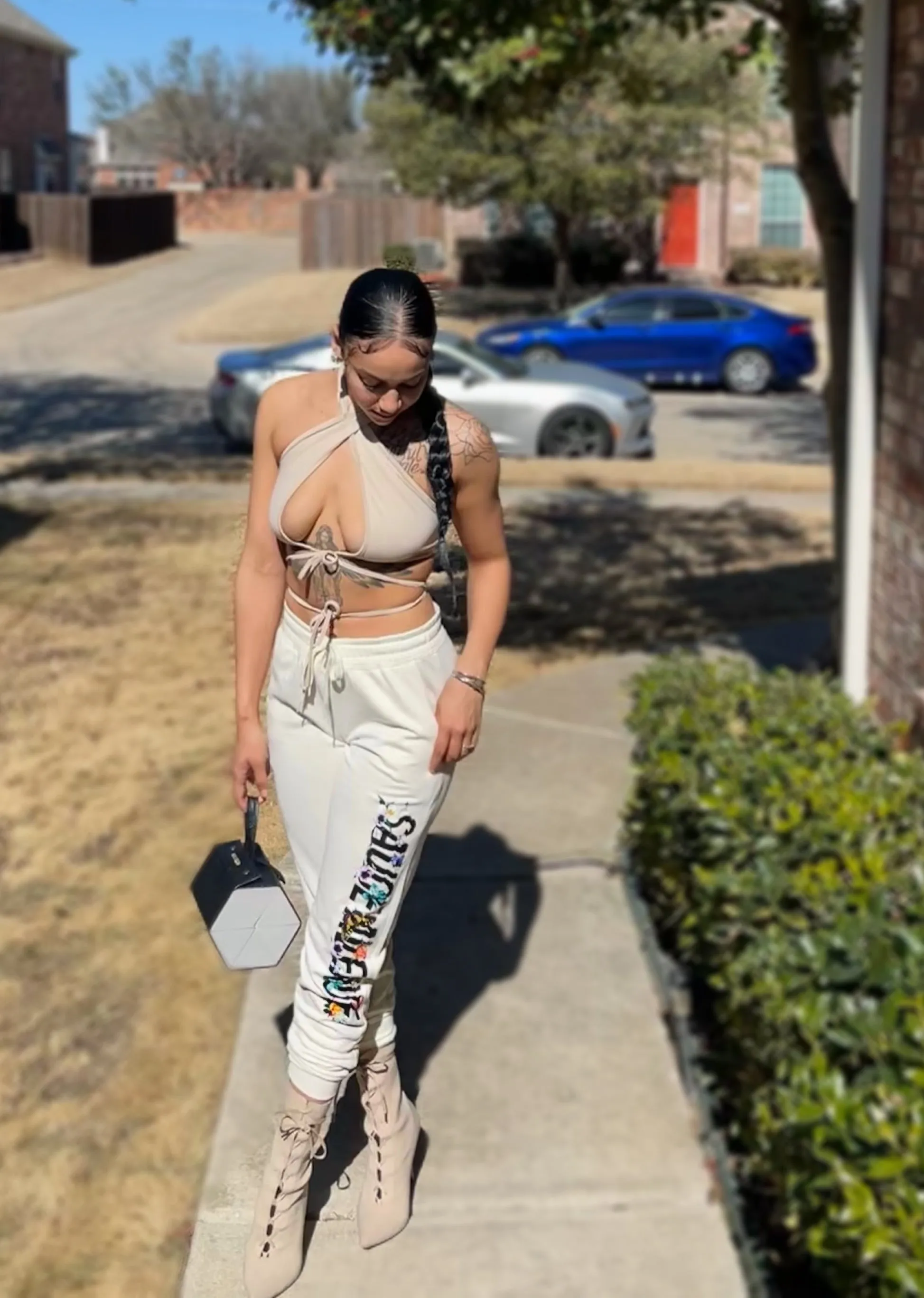 Black SA Flowers & Butterflies (Vertical) | Women's Off White Joggers