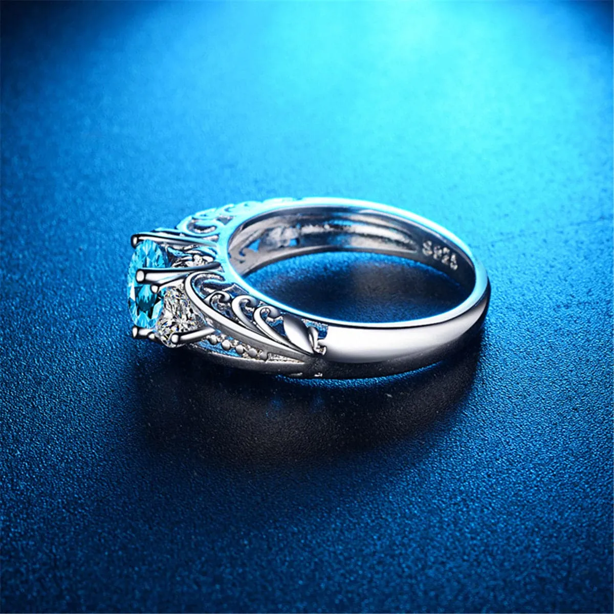 Blue Crystal & Cubic Zirconia Filigree Ring