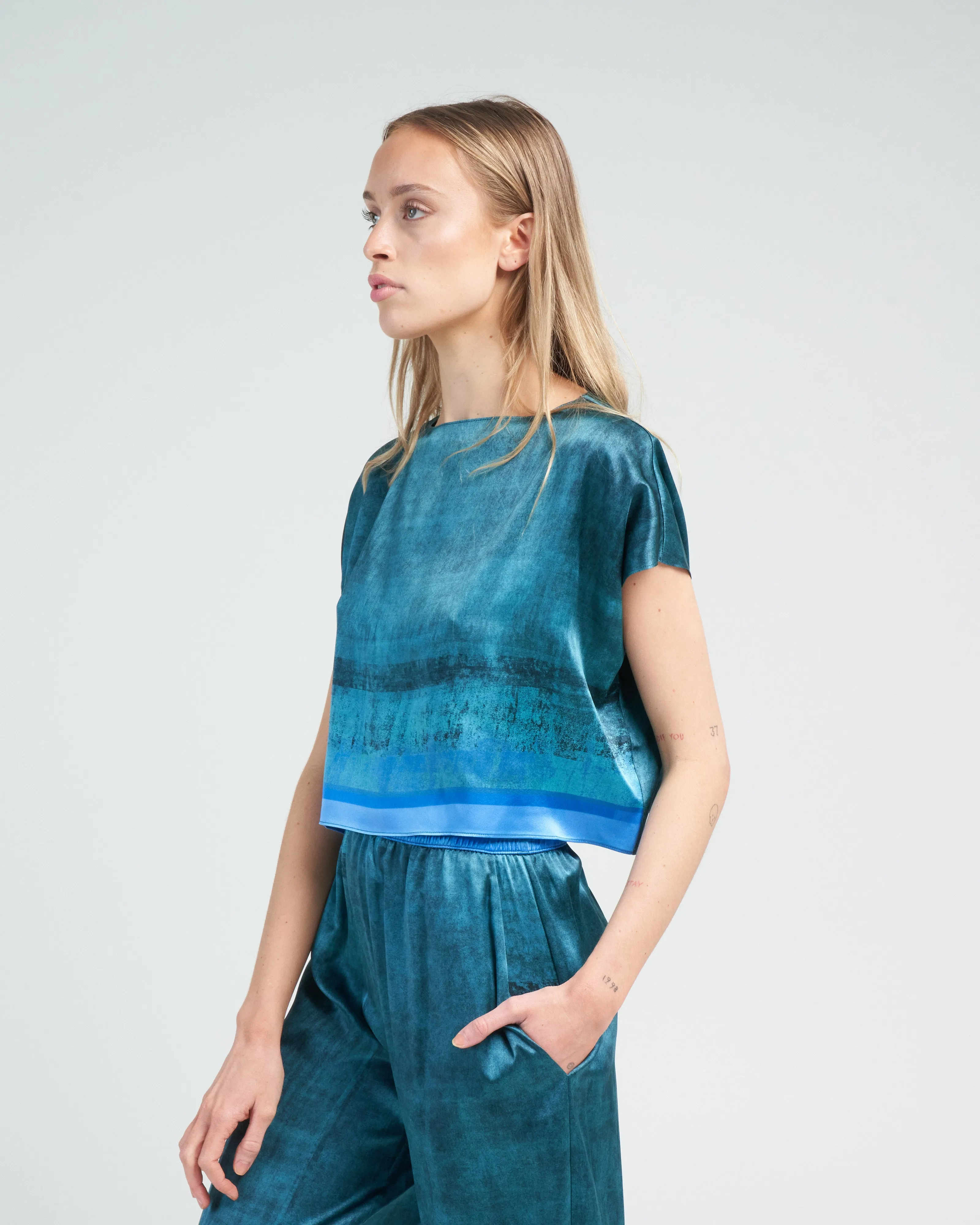 boxy crop tee - glacier