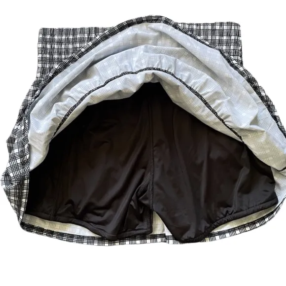 Bubble Women's Ruffle Skirt (Skort,) Size XL Black Gingham