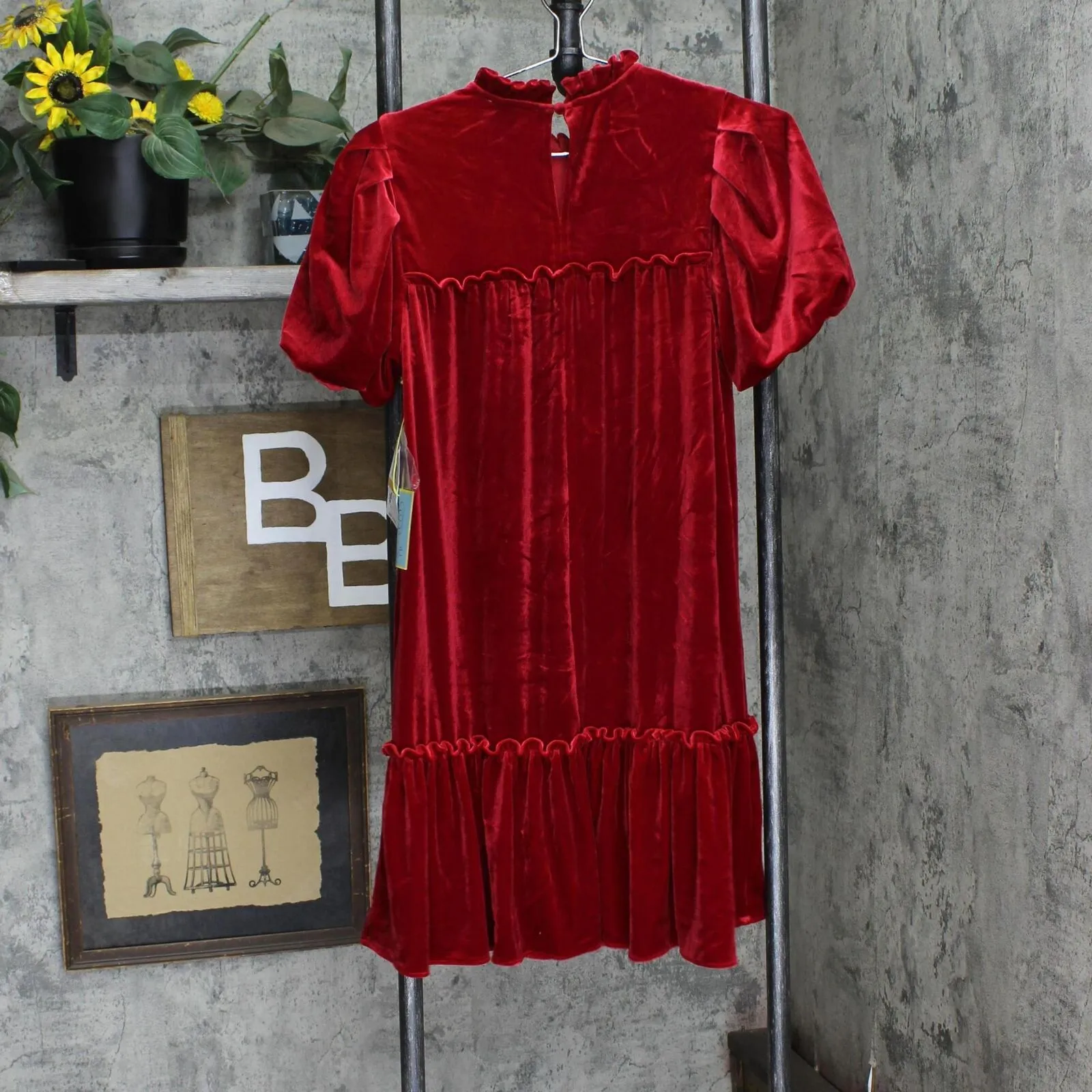 Cece Women's Short Sleeve Velvet Ruffled Knit Dress 7061710