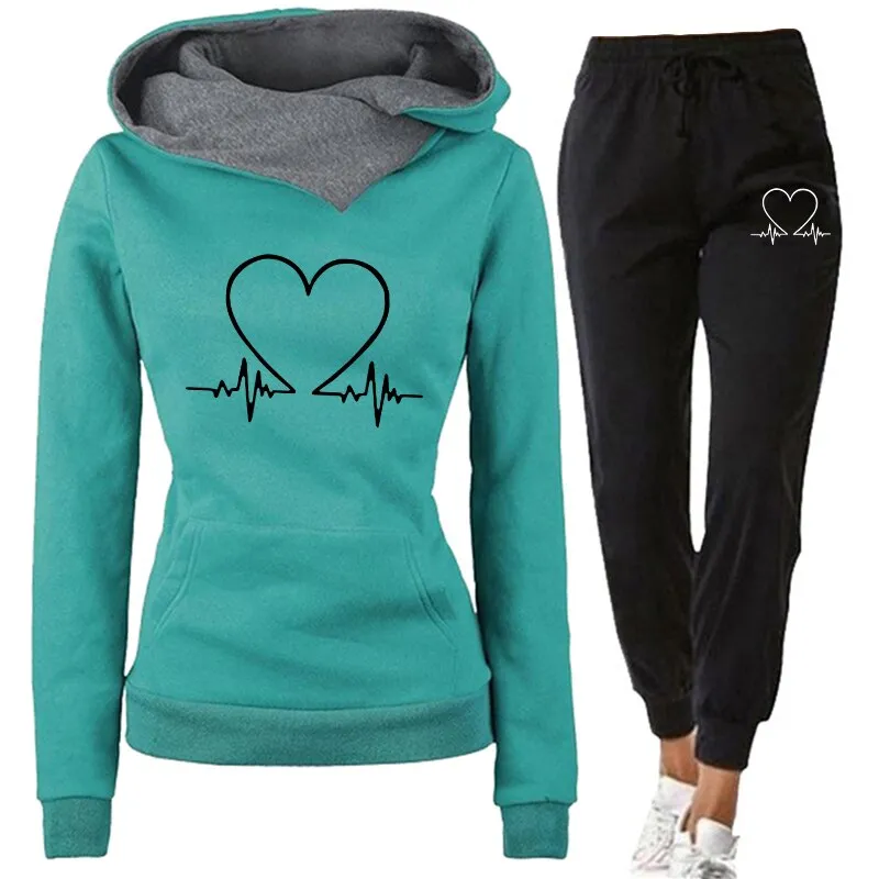 Eliana – Relaxed Women’s Jogging Suit