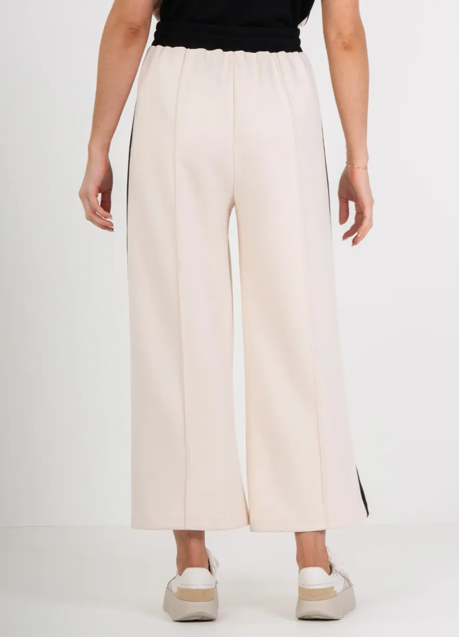 Emily McCarthy Teddy	Crop - Black Sand