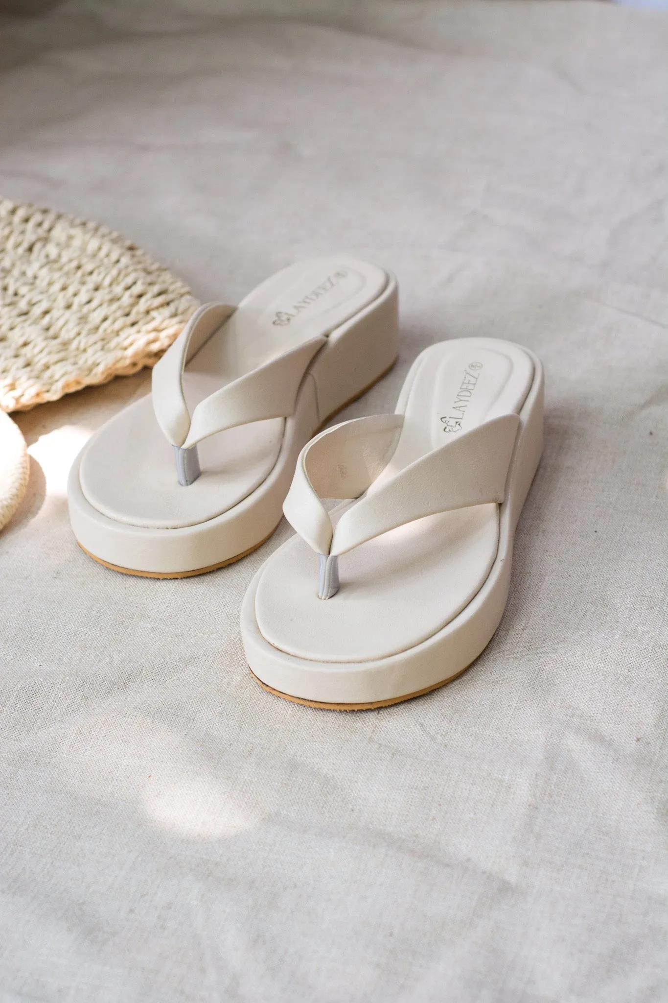 Emmy Thong Flatform Sandals