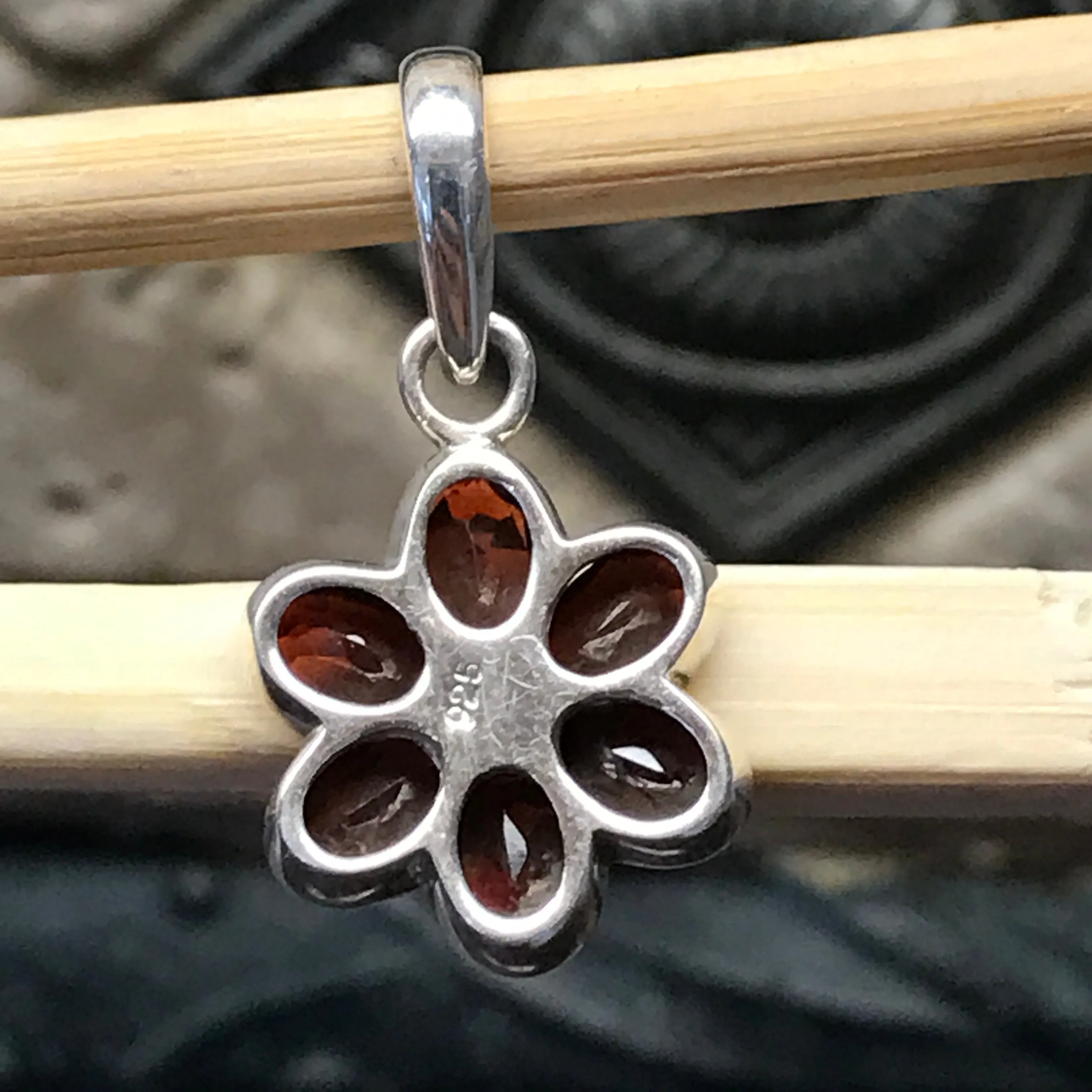 Genuine 4ct Pyrope Garnet 925 Solid Sterling Silver Flower Pendant 28mm