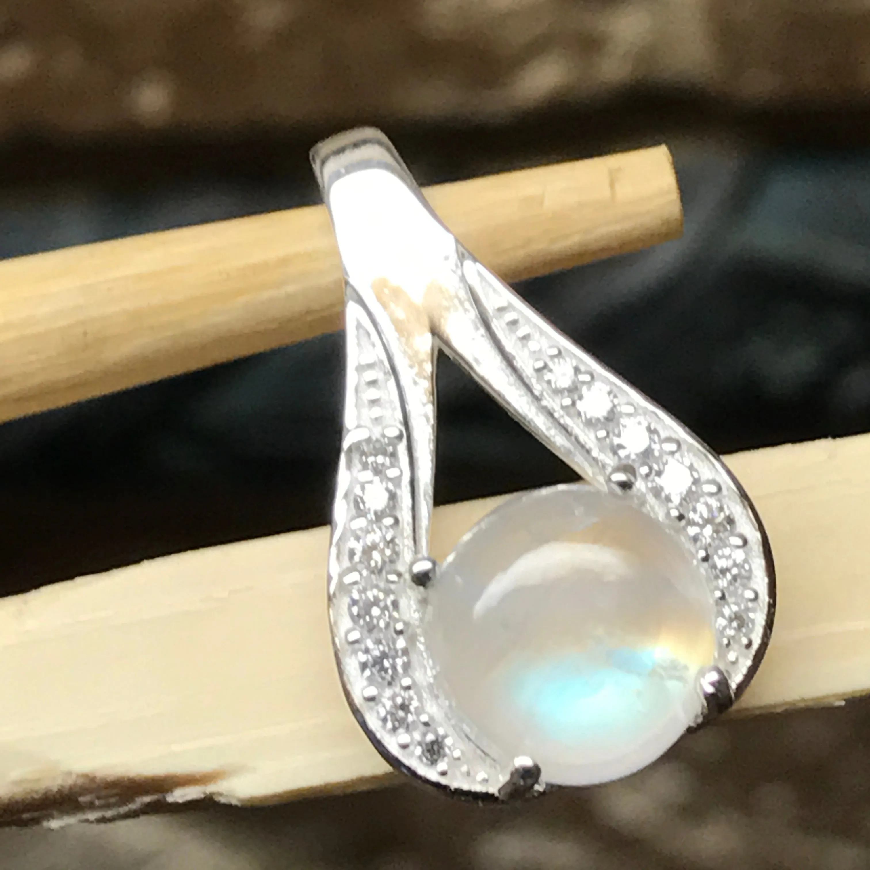 Genuine Rainbow Moonstone 925 Solid Sterling Silver Designer Pendant 20mm