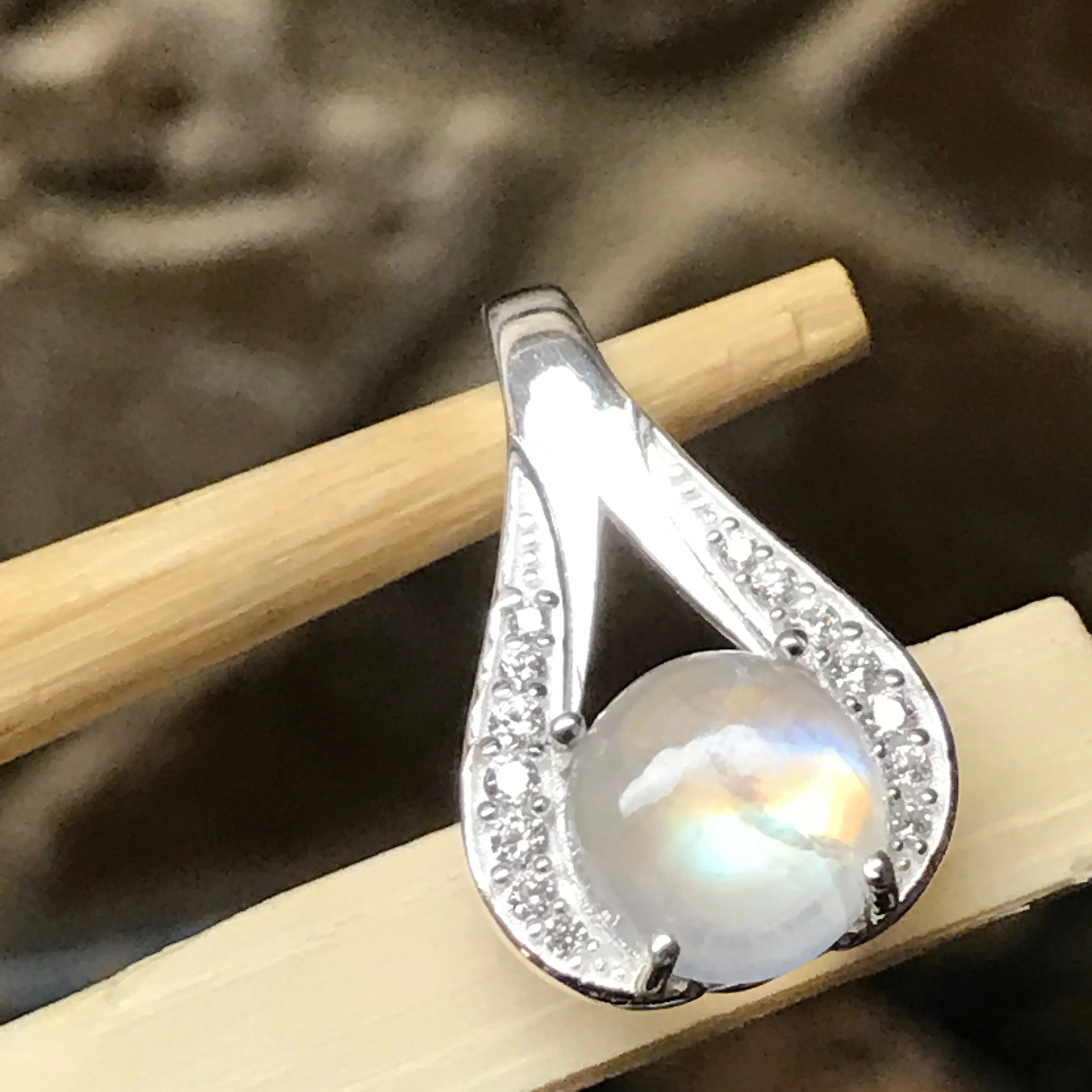Genuine Rainbow Moonstone 925 Solid Sterling Silver Designer Pendant 20mm