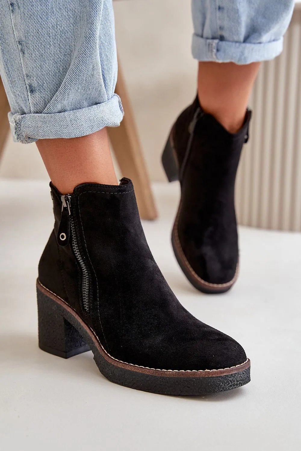Heel boots
