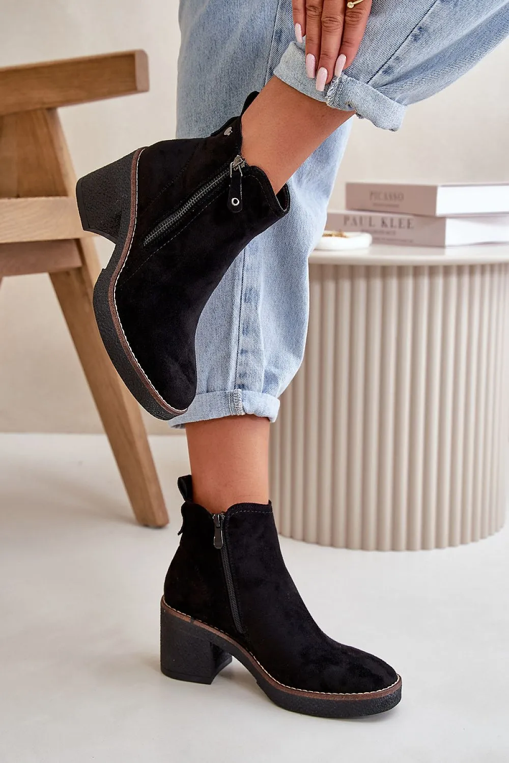 Heel boots