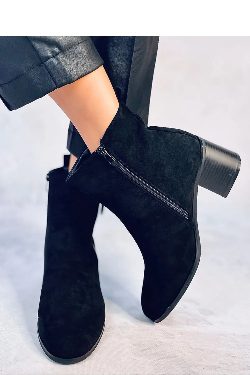 Heel boots