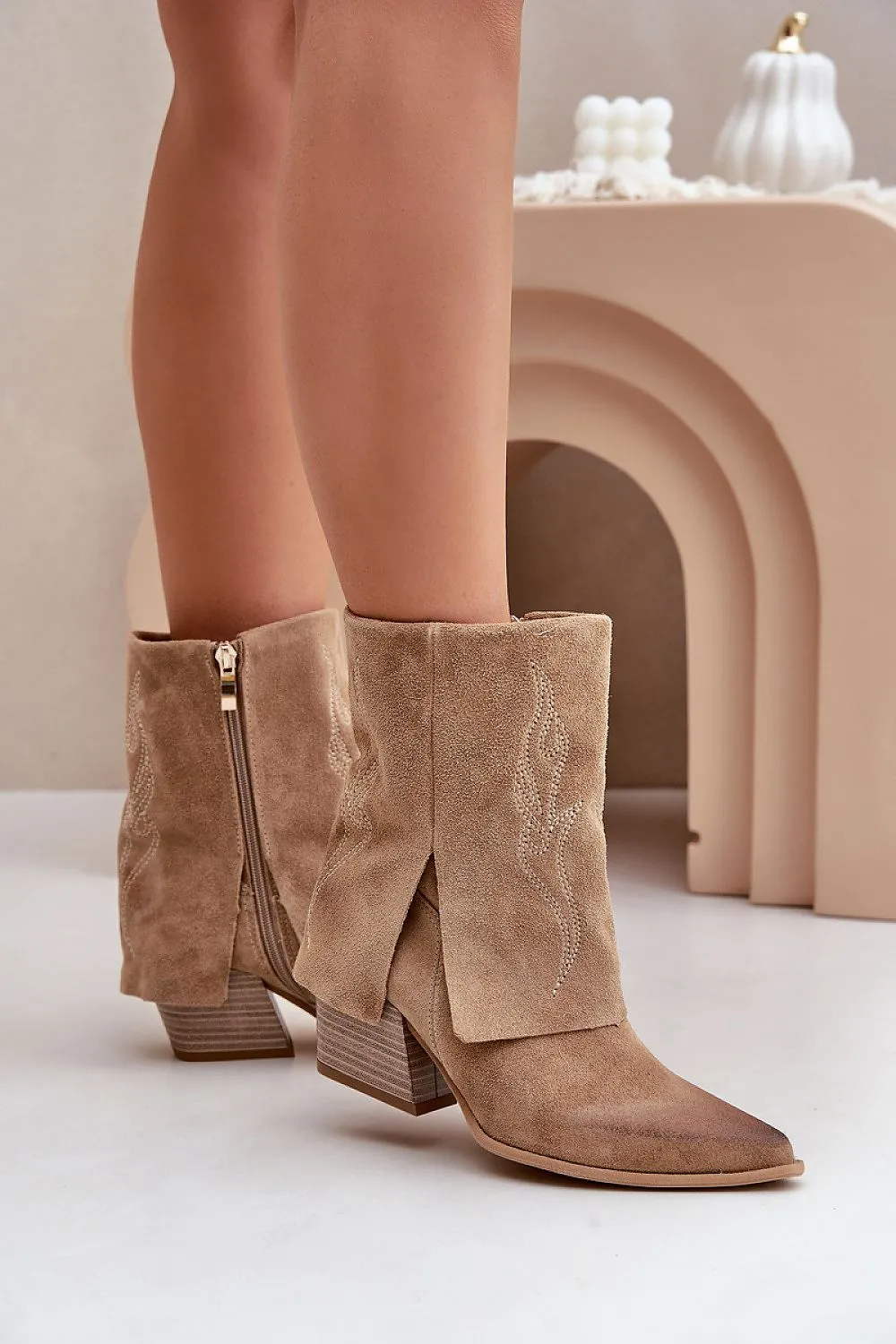 Heel boots