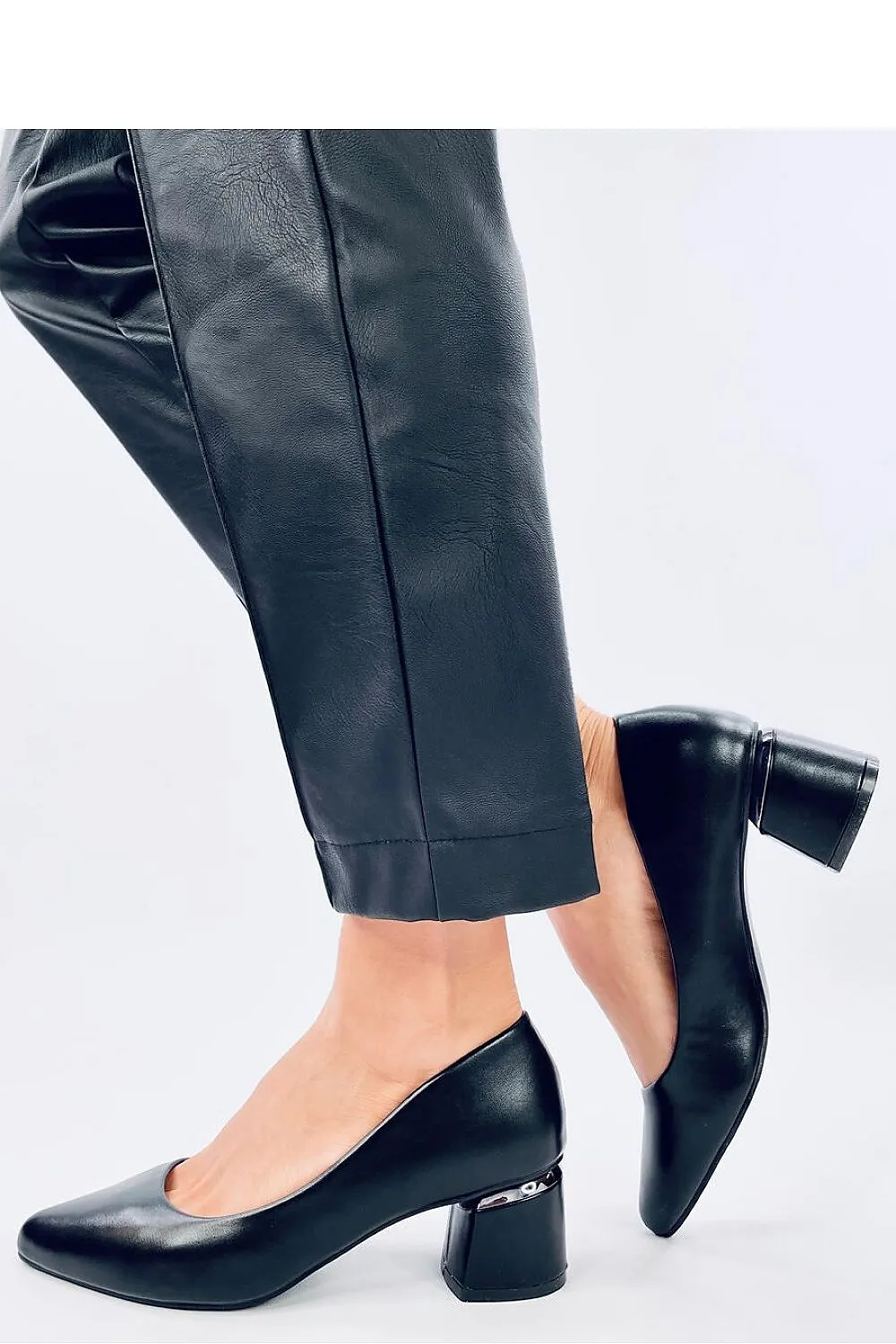 Heel pumps