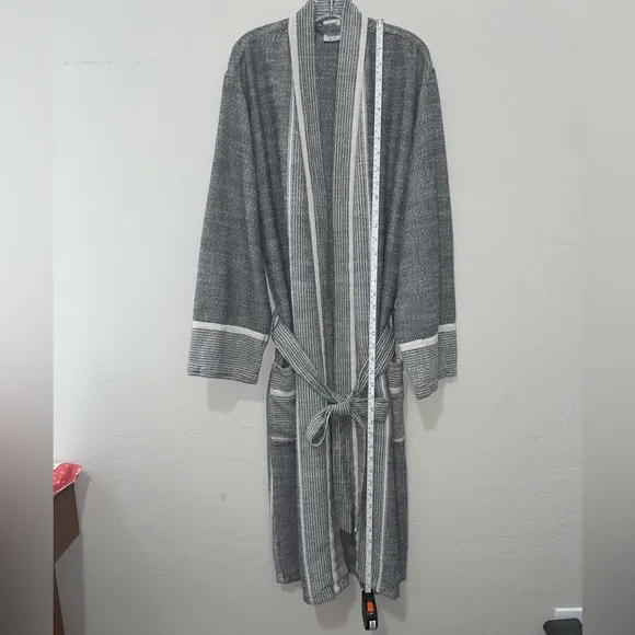 House No. 23 Zoe Robe