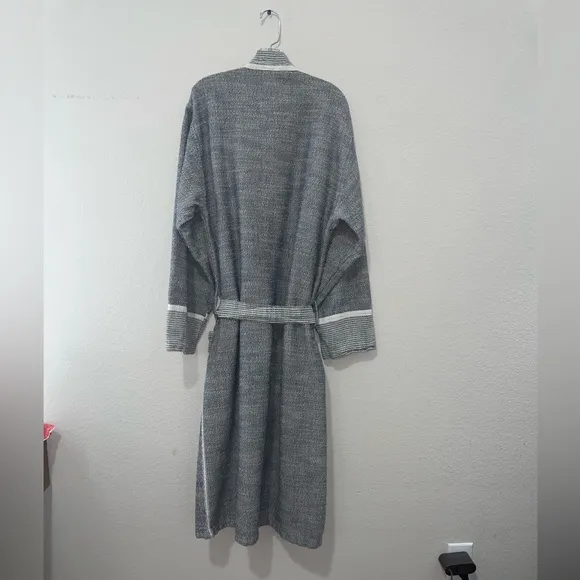 House No. 23 Zoe Robe