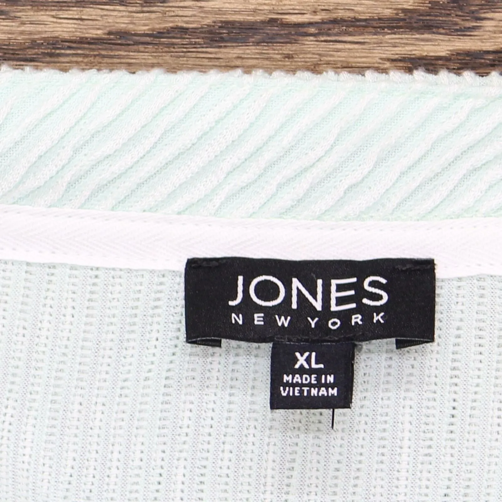 Jones New York Women's V Neck Textured Popover Top Jade Green XL