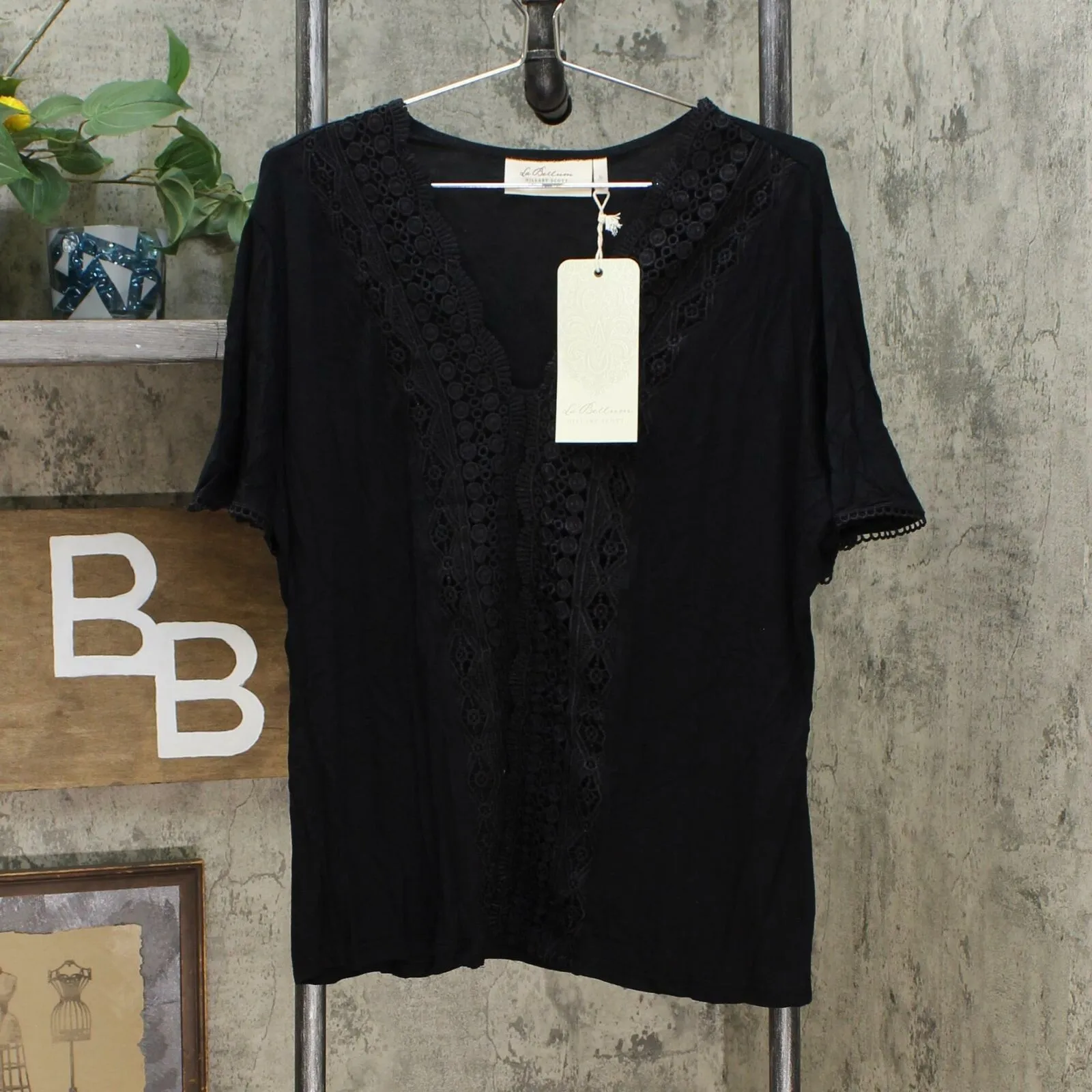 LaBellum by Hillary Scott Women's Flutter Sleeve T-Shirt