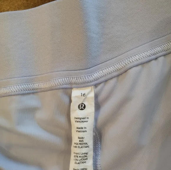 LULULEMON Women's light blue Court Rival Skirt Skort - size 16