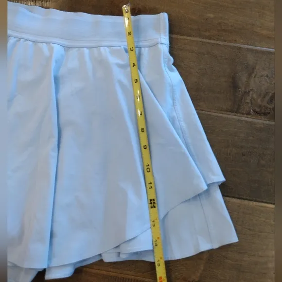 LULULEMON Women's light blue Court Rival Skirt Skort - size 16