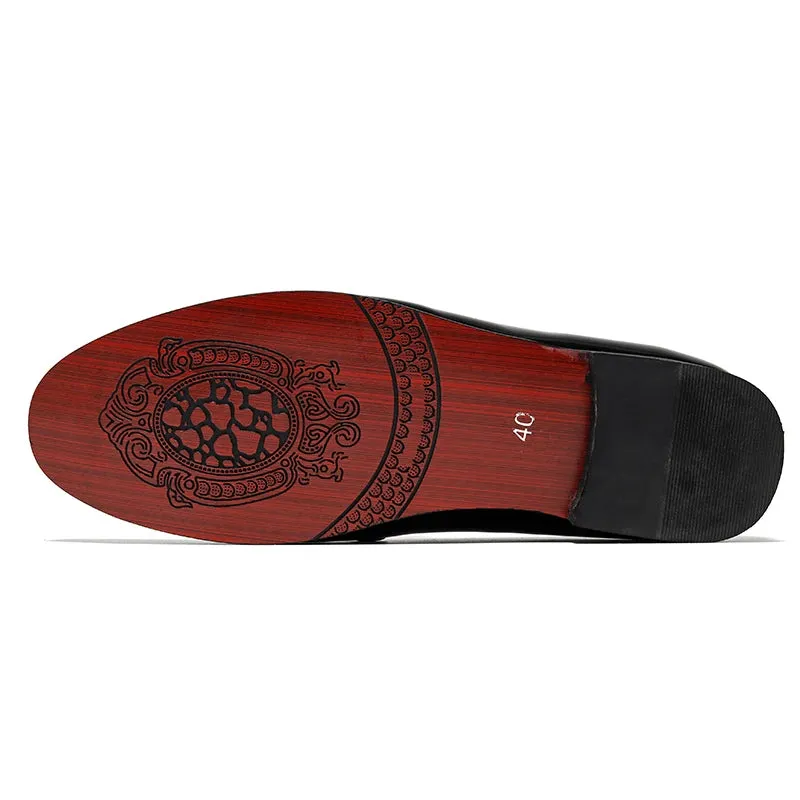 LuxeMann Lackleder-Slipper mit goldener Kette
