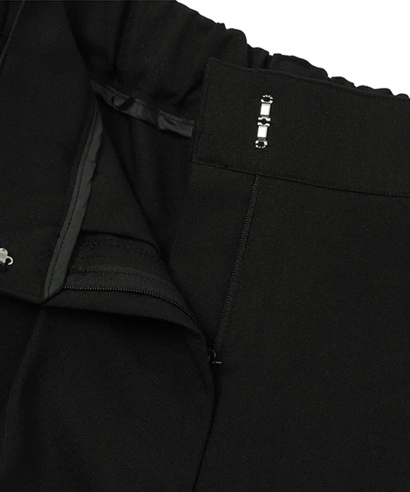 MACKY Golf: Basic Bermuda Pants - Black