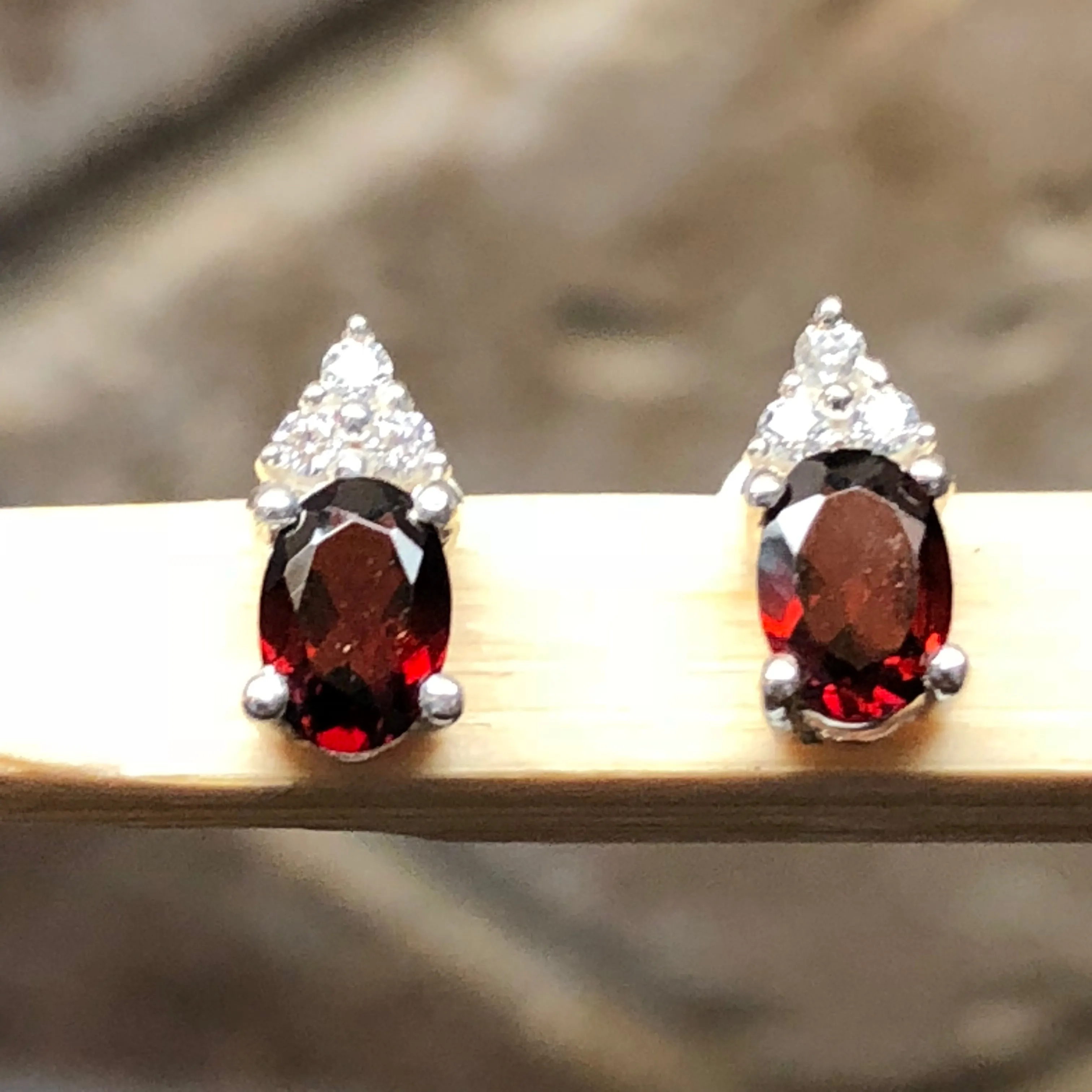 Natural 1.5ct Garnet 925 Solid Sterling Silver Earrings 10mm