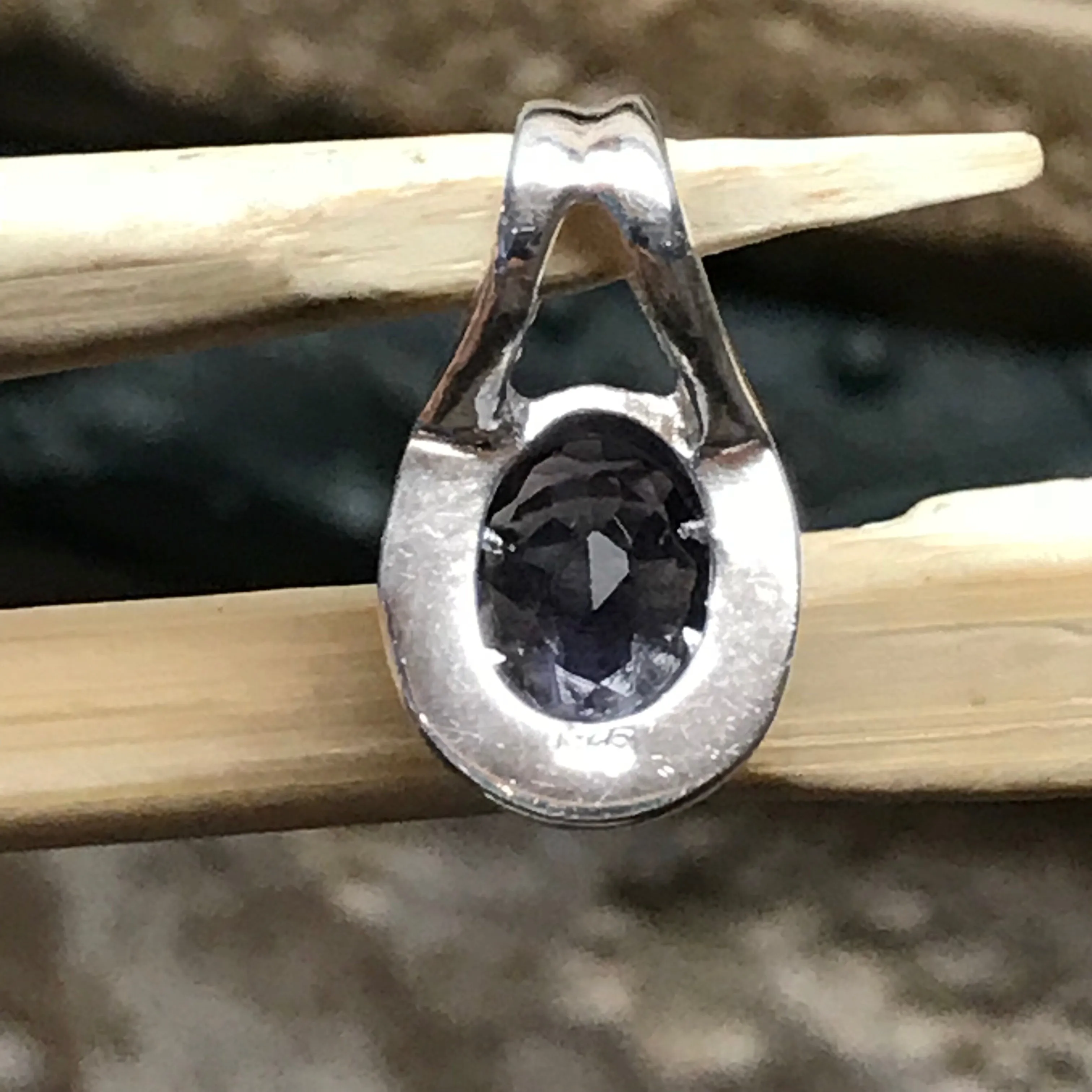Natural 1ct Iolite 925 Solid Sterling Silver Pendant 15mm