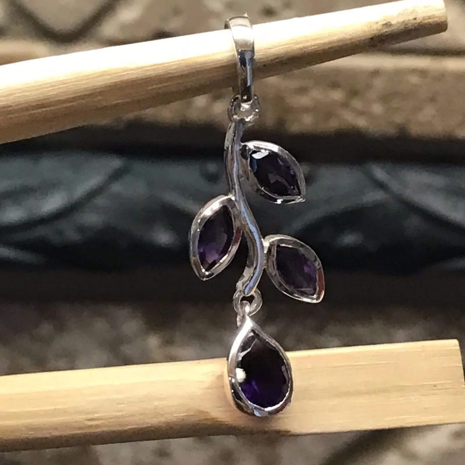 Natural 2ct Purple Amethyst 925 Sterling Silver Pendant 37mm