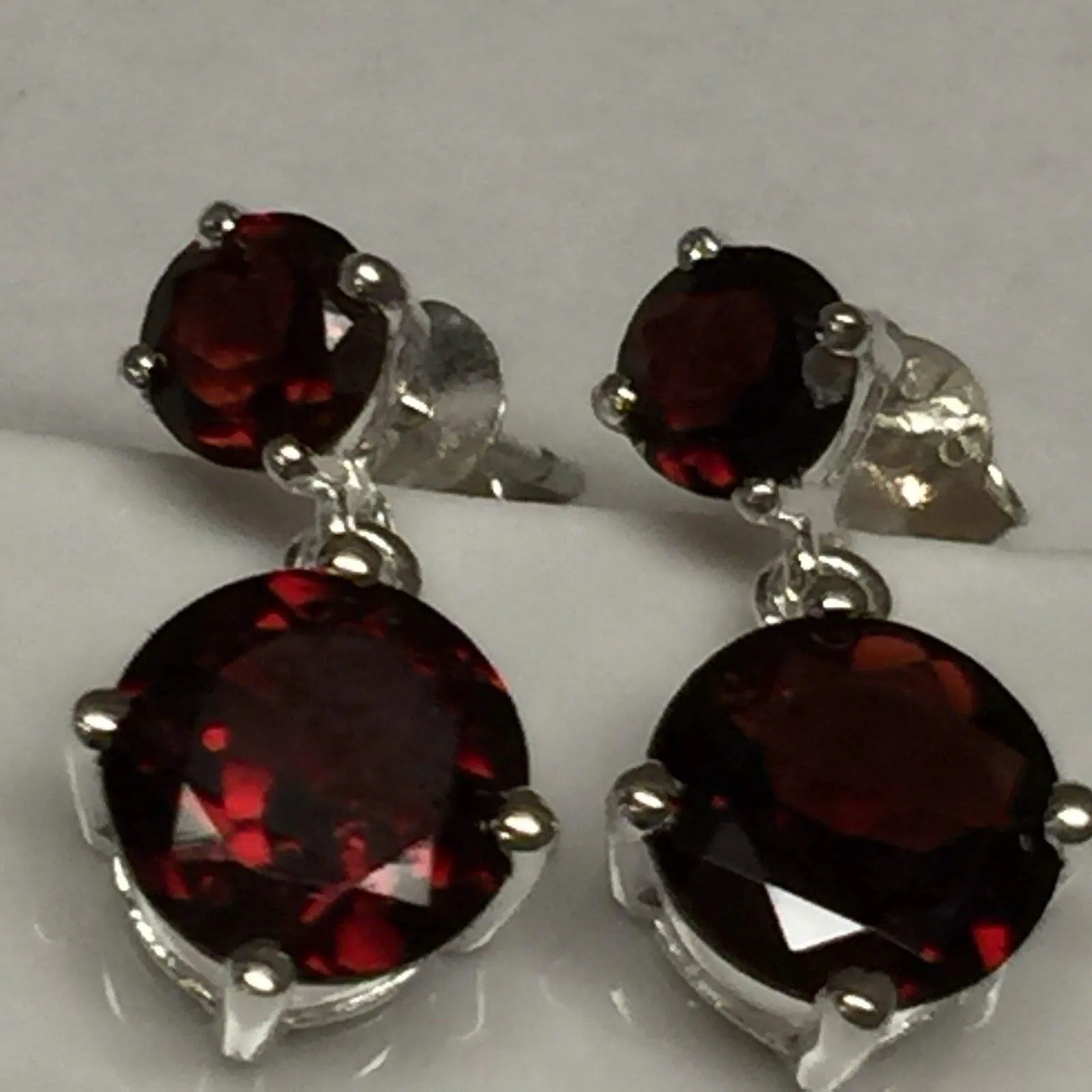 Natural 4ct Pyrope Garnet 925 Solid Sterling Silver Earrings 18mm