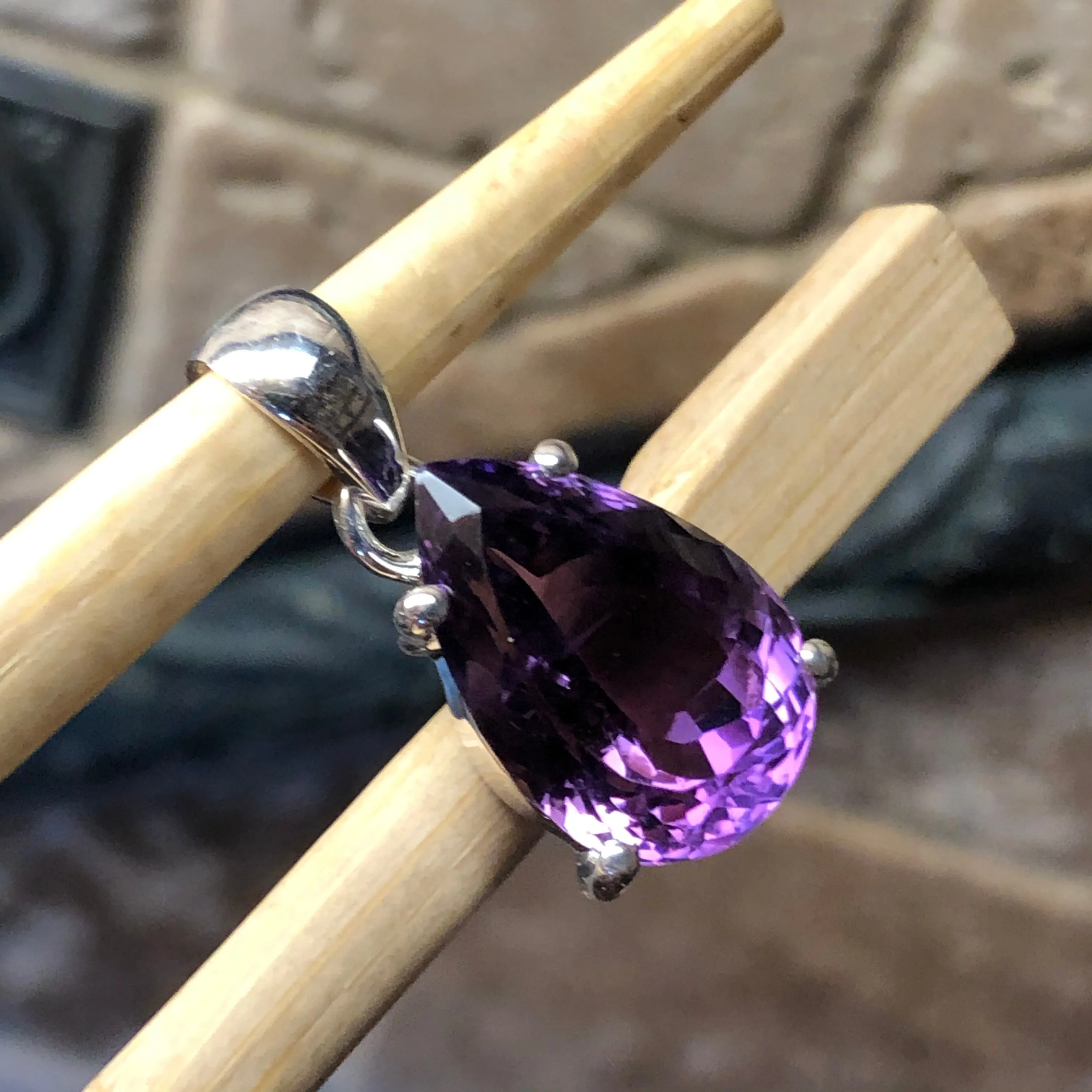 Natural 8ct Purple Amethyst 925 Solid Sterling Silver Pendant 25mm