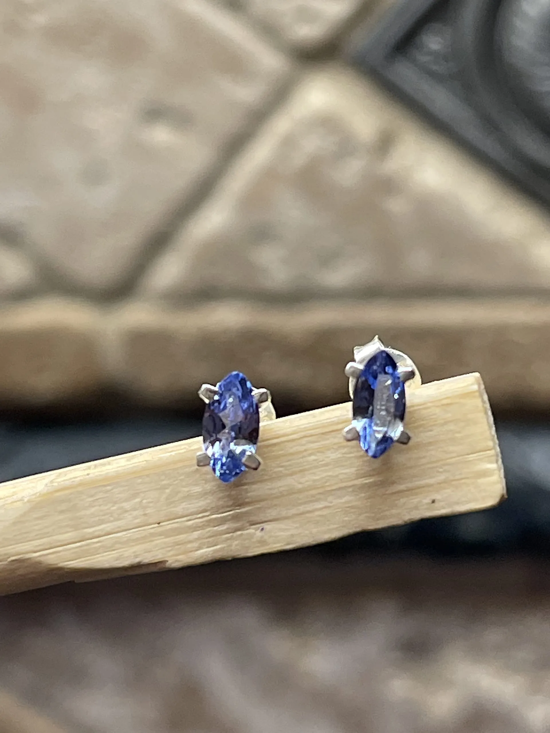 Natural Blue Tanzanite 925 Solid Sterling Silver Earrings 7mm