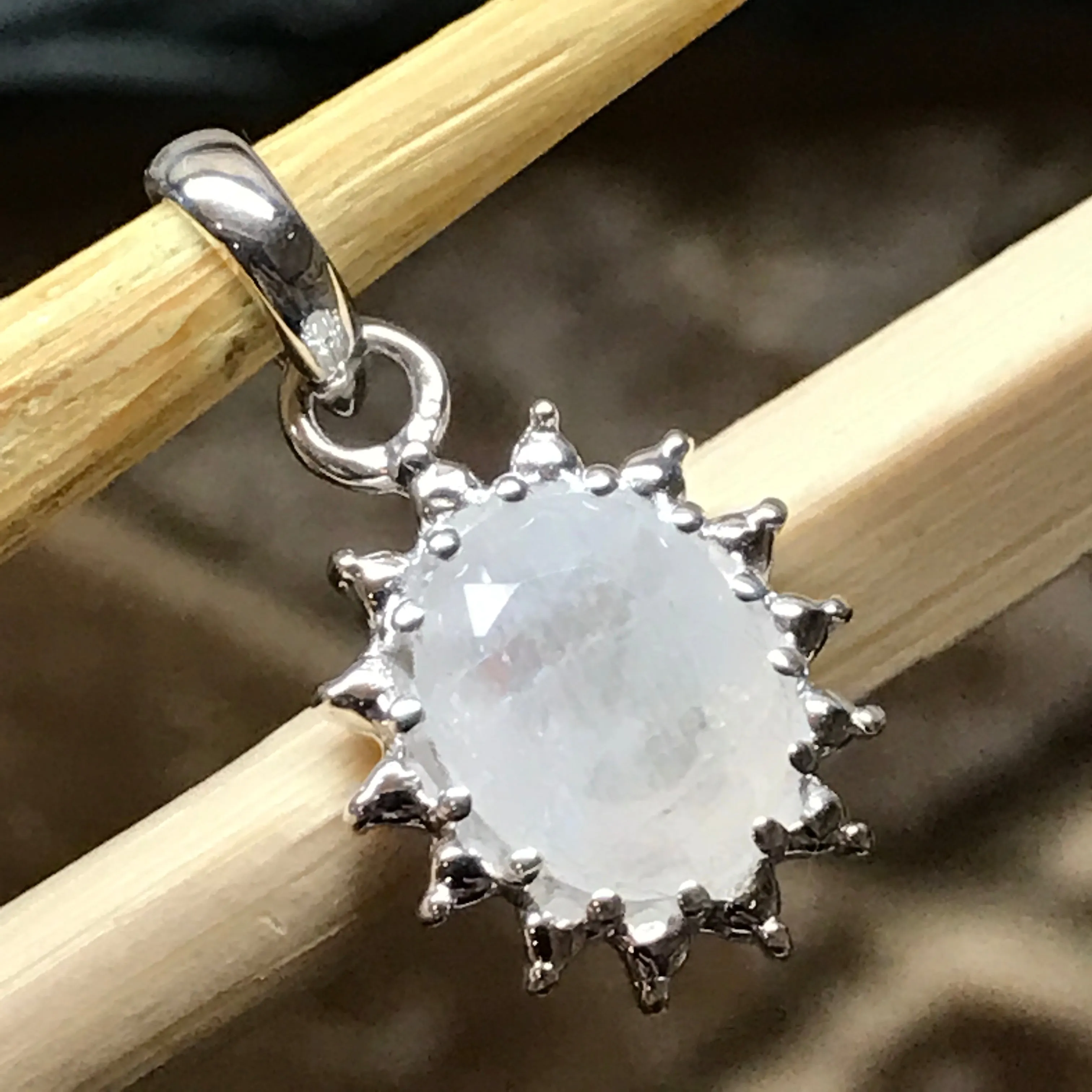 Natural Rainbow Moonstone 925 Solid Sterling Silver Pendant 20mm