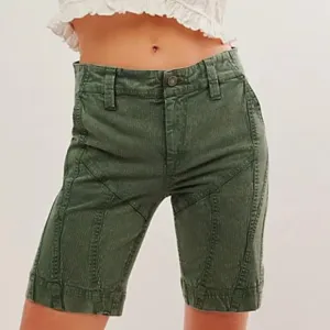 New FREE PEOPLE Women's Size 10 Dried Pine Green Bette Washed Moto Shorts