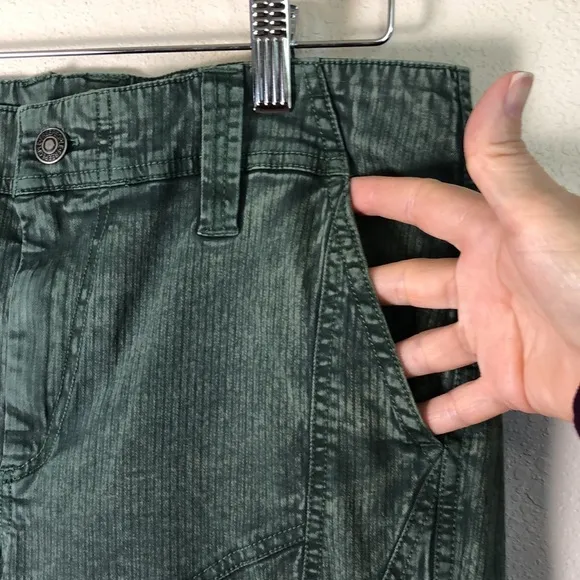 New FREE PEOPLE Women's Size 10 Dried Pine Green Bette Washed Moto Shorts