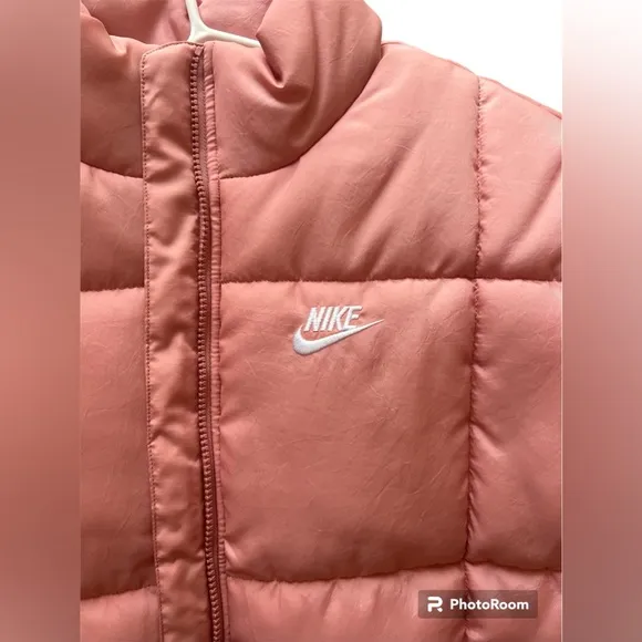 Nike Sportswear Women's Classic Puffer Therma-FIT Loose Vest