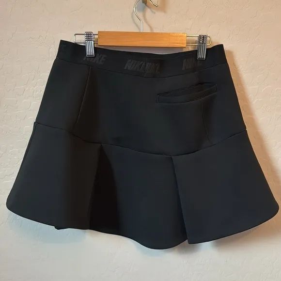 Nike Women's Flare Golf Skirt Size Small