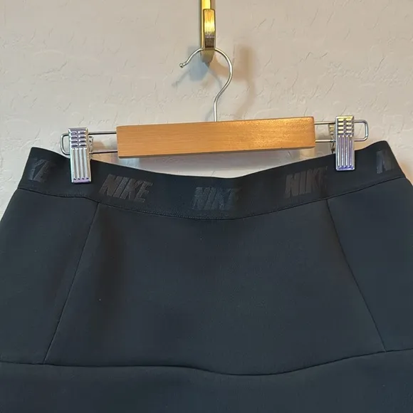 Nike Women's Flare Golf Skirt Size Small