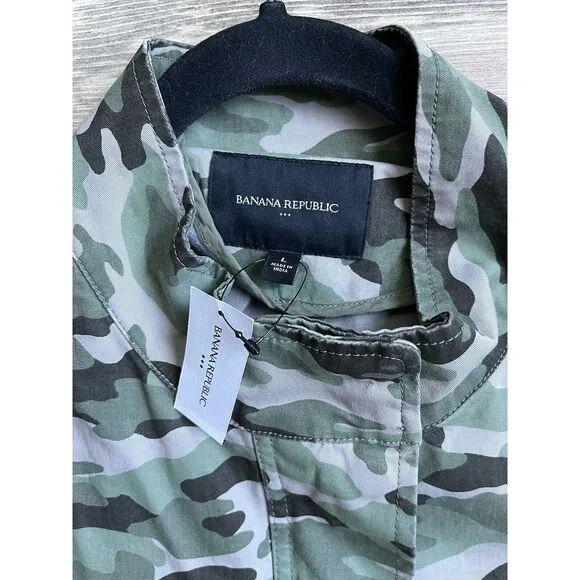NWT Banana Republic Green Camo Jacket Women's Size Large Pockets Tie Waist