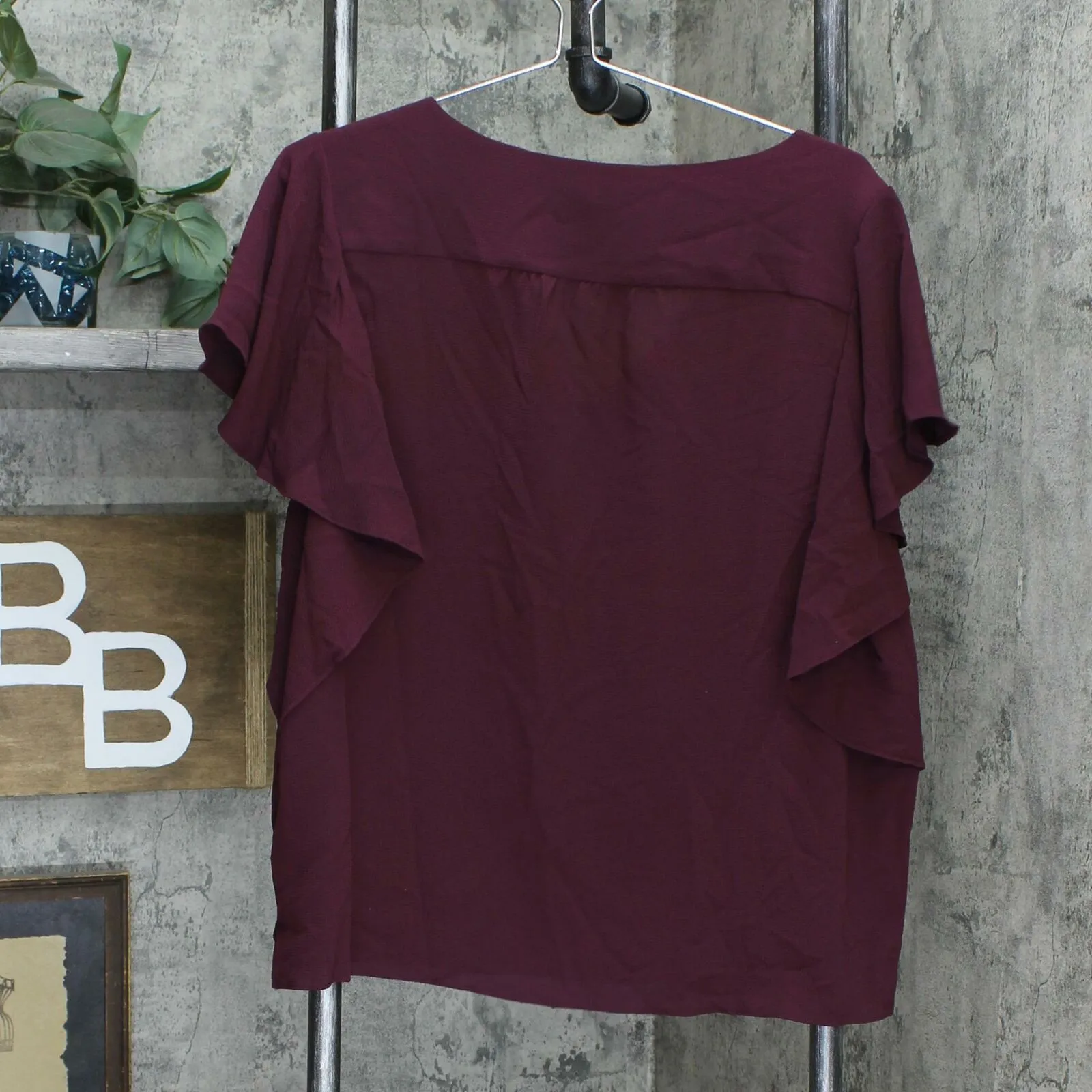 NWT Vince Camuto Women's Flutter Sleeve Soft Texture V Neck Blouse XL