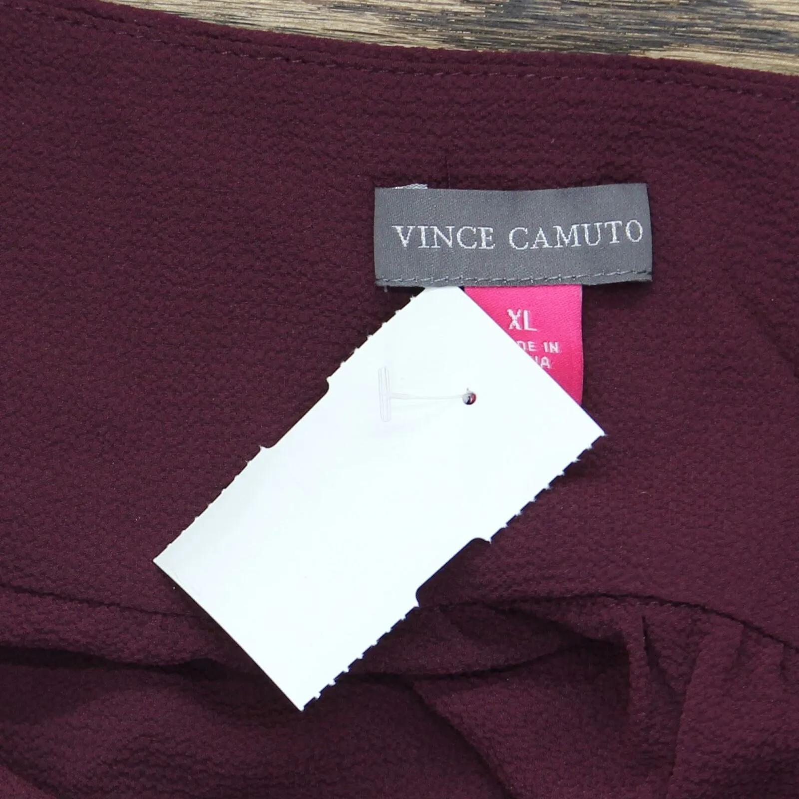 NWT Vince Camuto Women's Flutter Sleeve Soft Texture V Neck Blouse XL