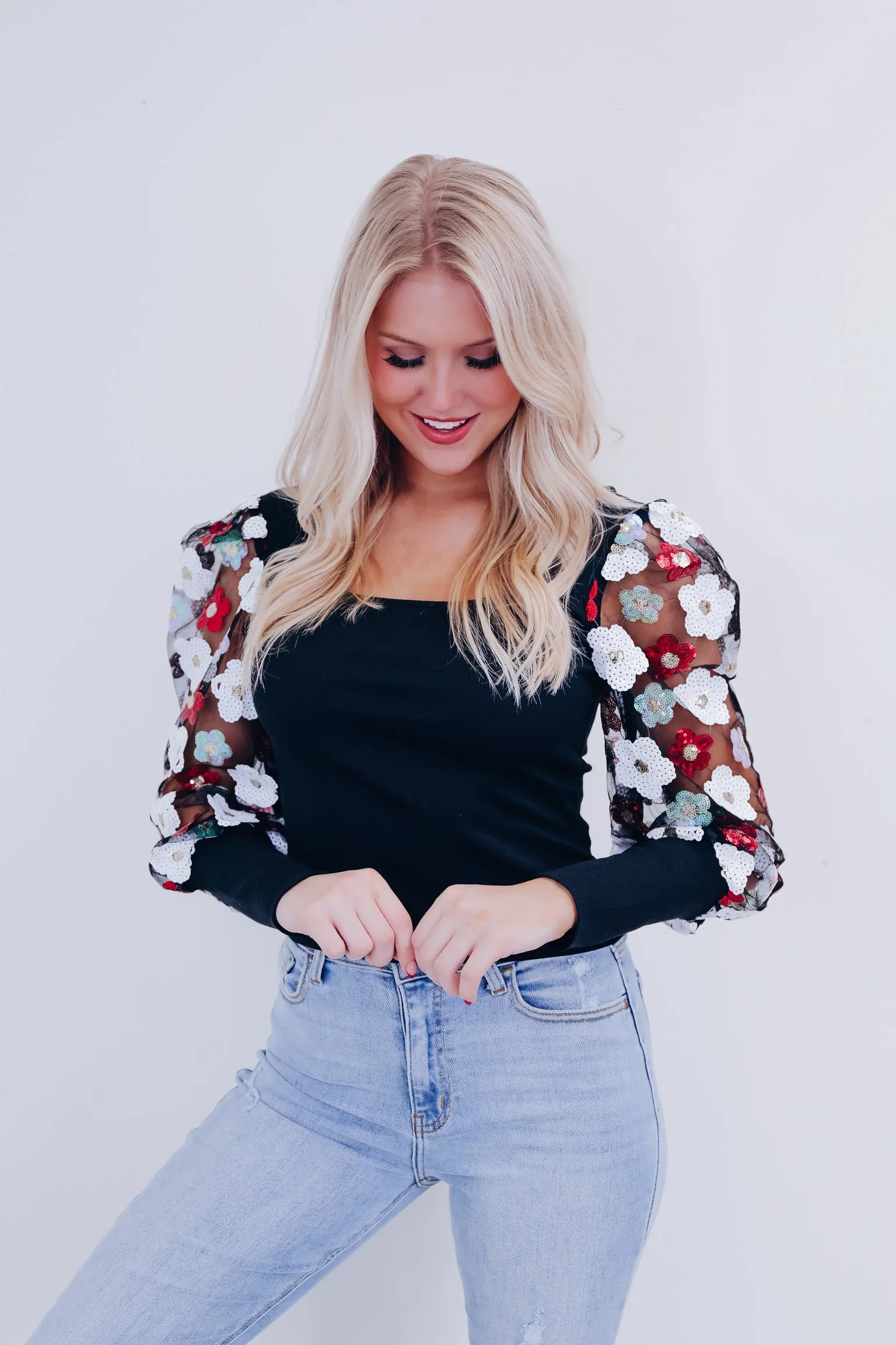 Poised Sequin Puff Sleeve Top -Black