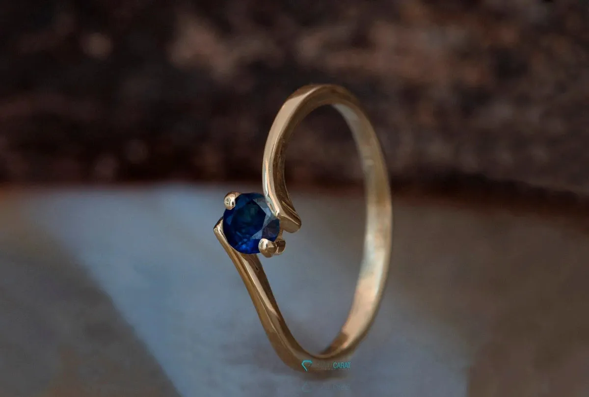 Sapphire solitaire ring
