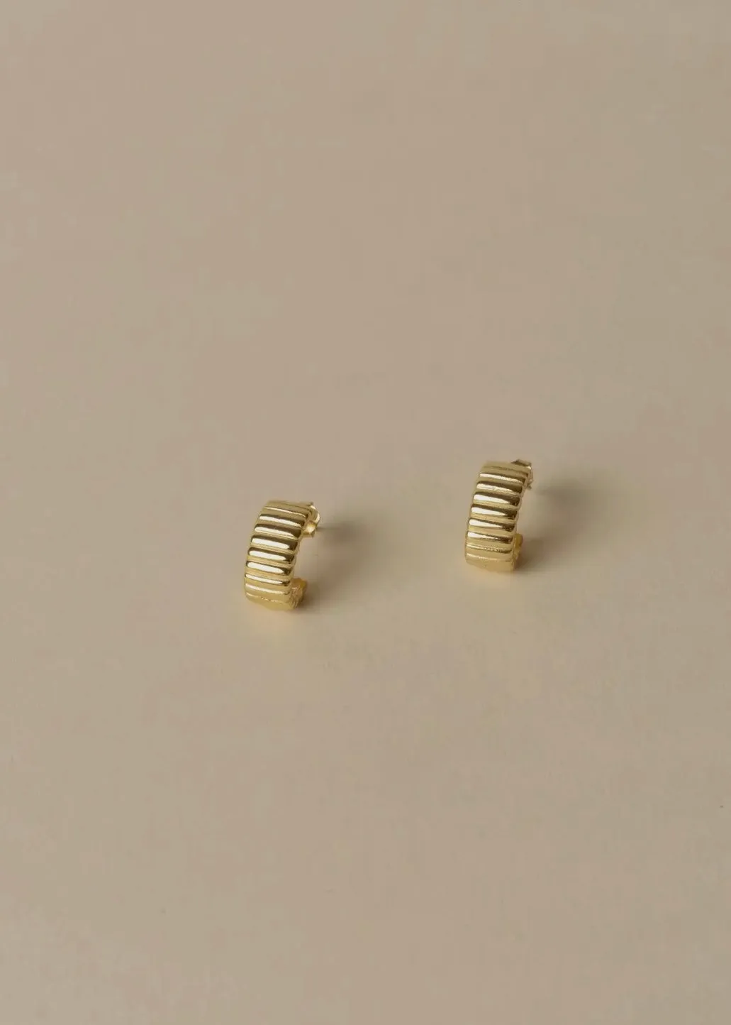 Textured C Gold Hoop