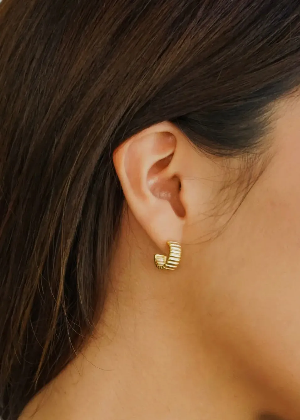 Textured C Gold Hoop