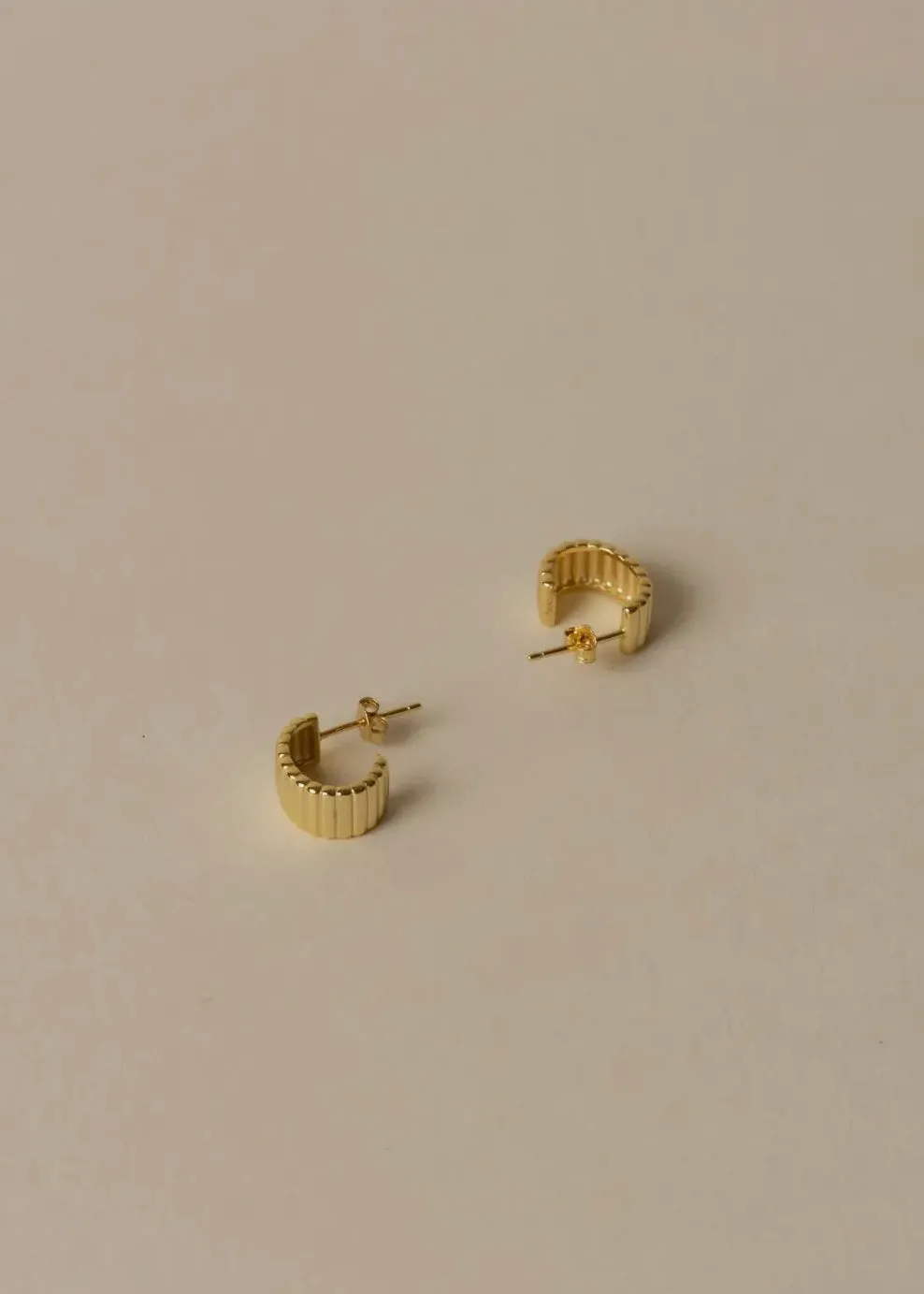 Textured C Gold Hoop